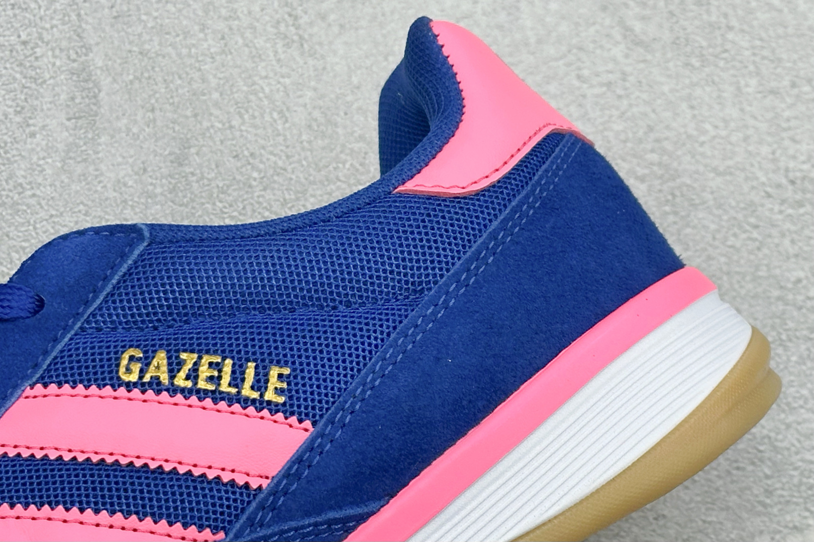 Adidas Originals BerMuda 三叶草复古休闲防滑耐磨低帮板鞋 JR3838 Adidas Originals BerMuda 三叶草复古休闲防滑耐磨低帮板鞋 JR3838