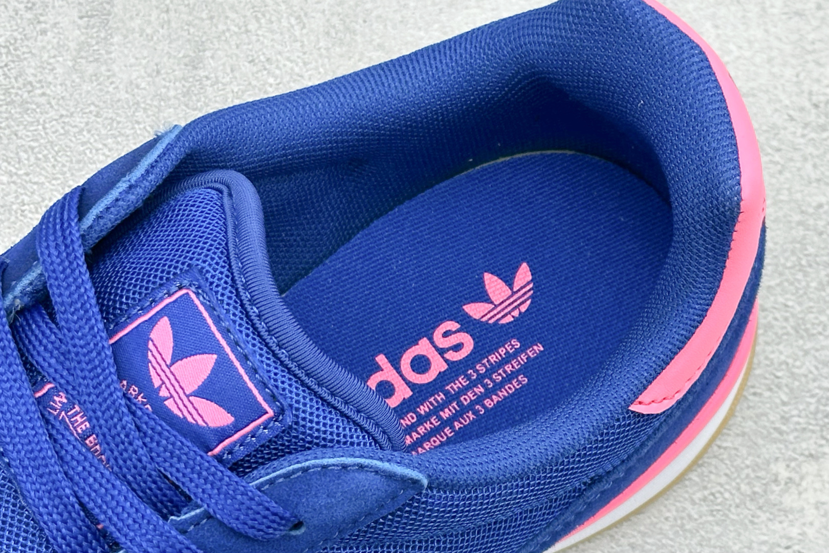 Adidas Originals BerMuda 三叶草复古休闲防滑耐磨低帮板鞋 JR3838 Adidas Originals BerMuda 三叶草复古休闲防滑耐磨低帮板鞋 JR3838