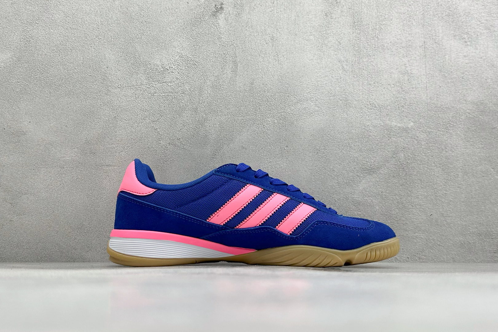 Adidas Originals BerMuda 三叶草复古休闲防滑耐磨低帮板鞋 JR3838 Adidas Originals BerMuda 三叶草复古休闲防滑耐磨低帮板鞋 JR3838