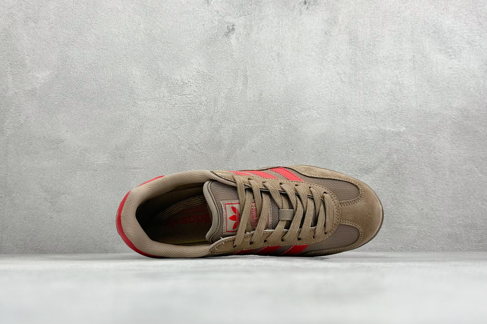 Adidas Originals BerMuda 三叶草复古休闲防滑耐磨低帮板鞋 JR8375