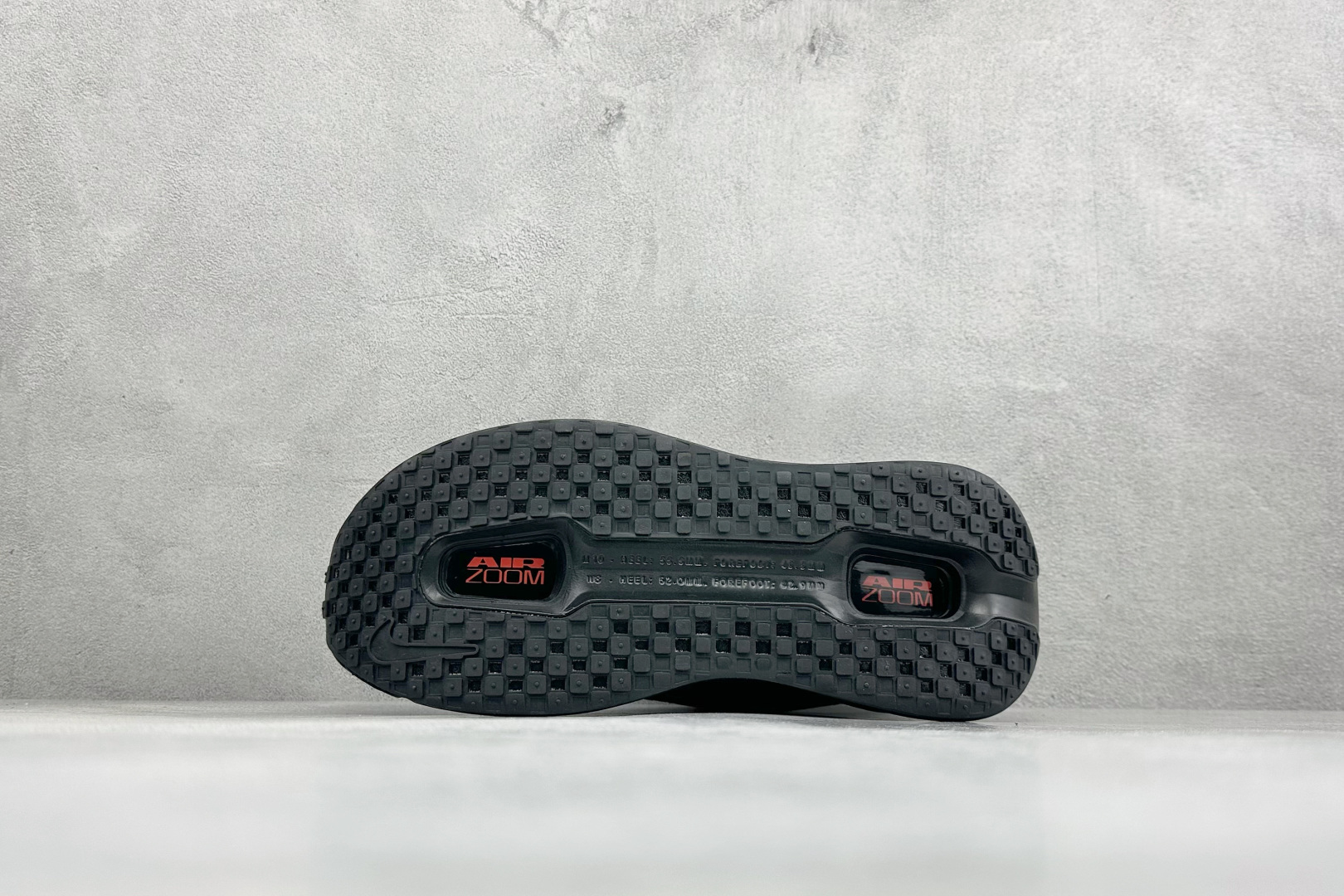 GS版Nike VOMERO PREMIUM 耐克 舒适减震防滑 低帮跑步鞋 全掌ReactX泡绵中底 HM5973-002 GS版Nike VOMERO PREMIUM 耐克 舒适减震防滑 低帮跑步鞋 全掌ReactX泡绵中底 HM5973-002