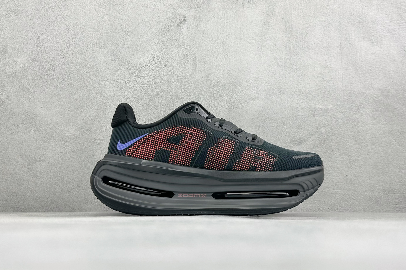 GS版Nike VOMERO PREMIUM 耐克 舒适减震防滑 低帮跑步鞋 全掌ReactX泡绵中底 HM5973-002 GS版Nike VOMERO PREMIUM 耐克 舒适减震防滑 低帮跑步鞋 全掌ReactX泡绵中底 HM5973-002