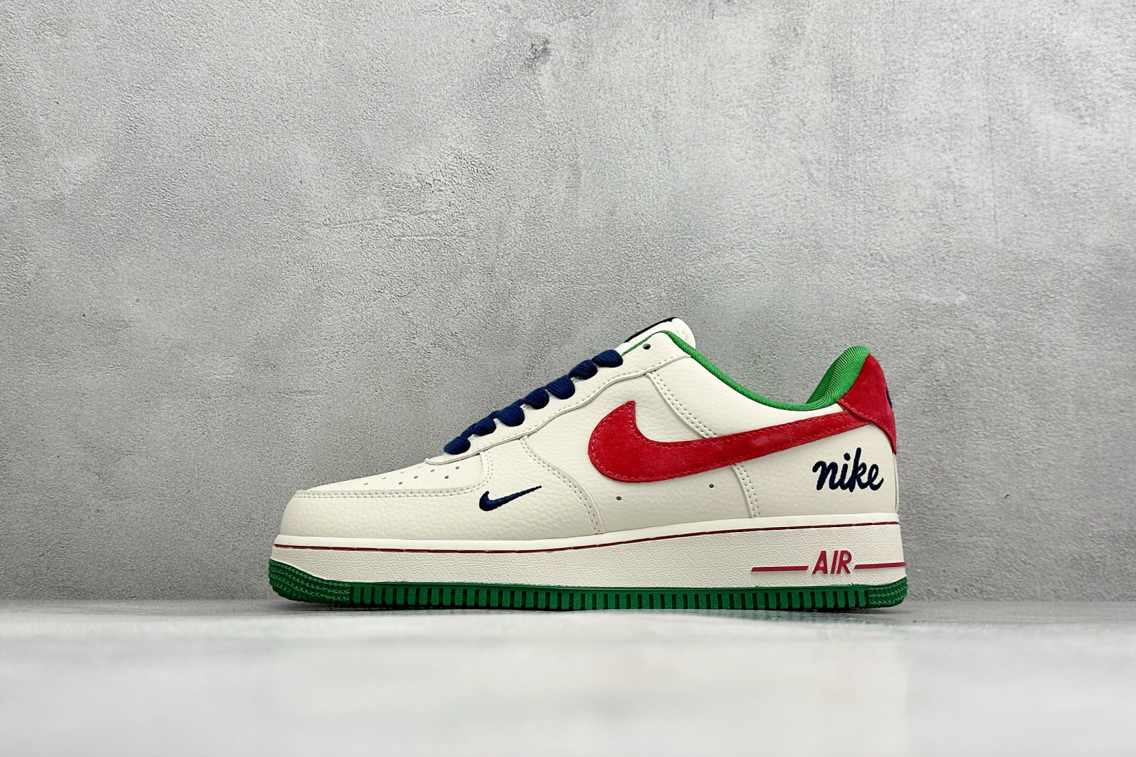 SC版Nike Air Force 1’07 Low 米红绿意 空军一号低帮休闲板鞋 FV3694-108 SC版Nike Air Force 1’07 Low 米红绿意 空军一号低帮休闲板鞋 FV3694-108