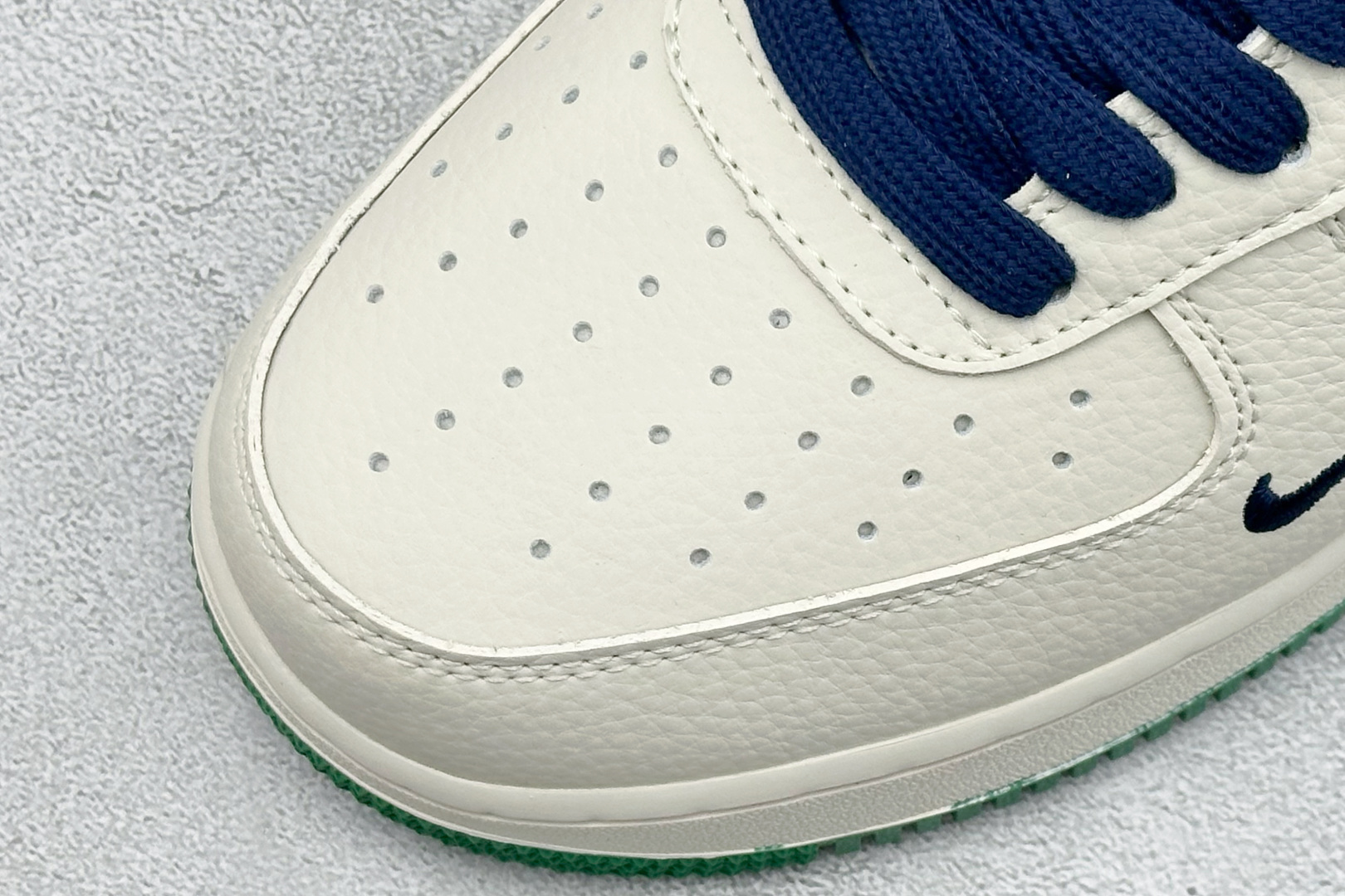 SC版Nike Air Force 1'07 Low 米红绿意 空军一号低帮休闲板鞋 FV3694-108 SC版Nike Air Force 1'07 Low 米红绿意 空军一号低帮休闲板鞋 FV3694-108