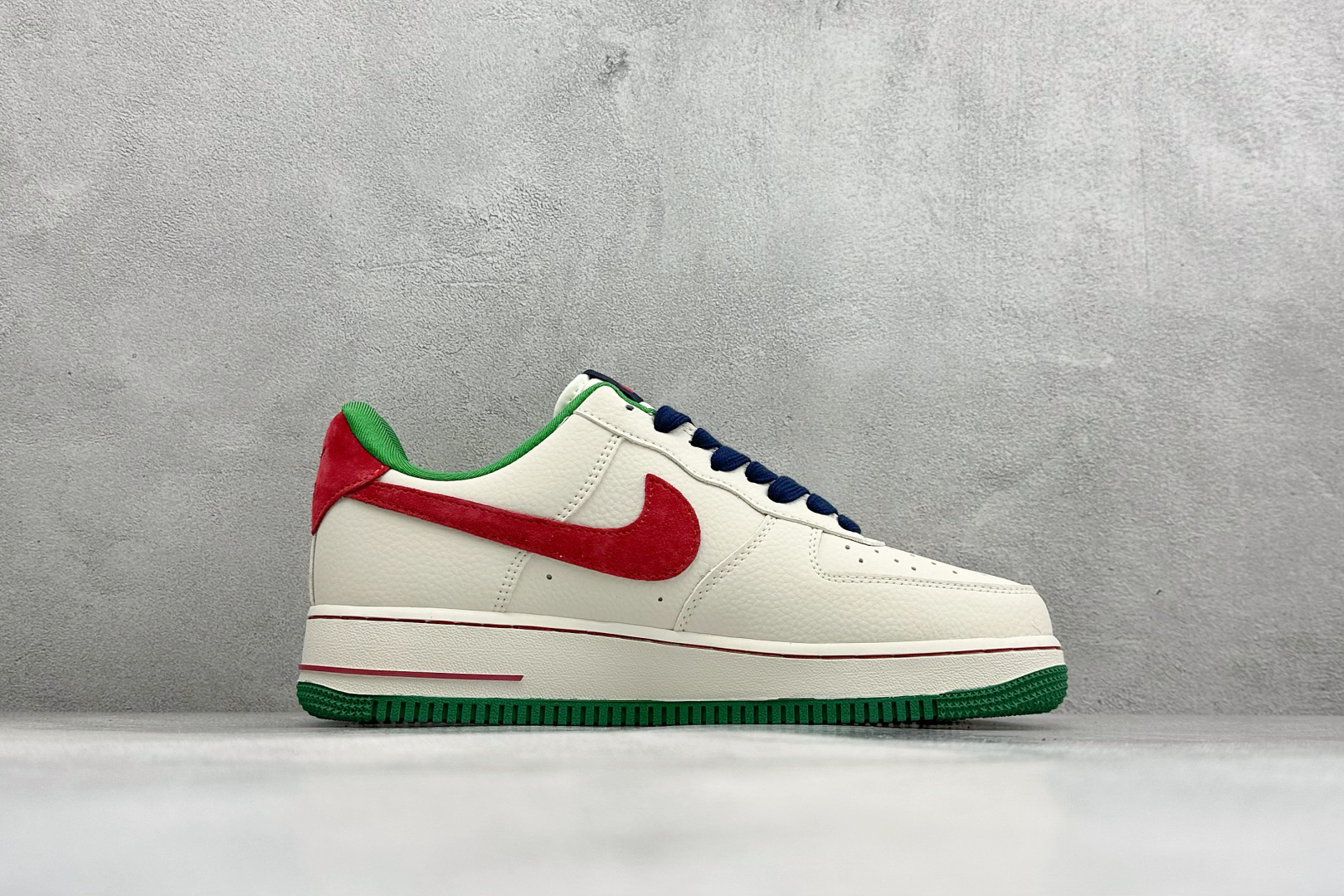 SC版Nike Air Force 1'07 Low 米红绿意 空军一号低帮休闲板鞋 FV3694-108 SC版Nike Air Force 1'07 Low 米红绿意 空军一号低帮休闲板鞋 FV3694-108