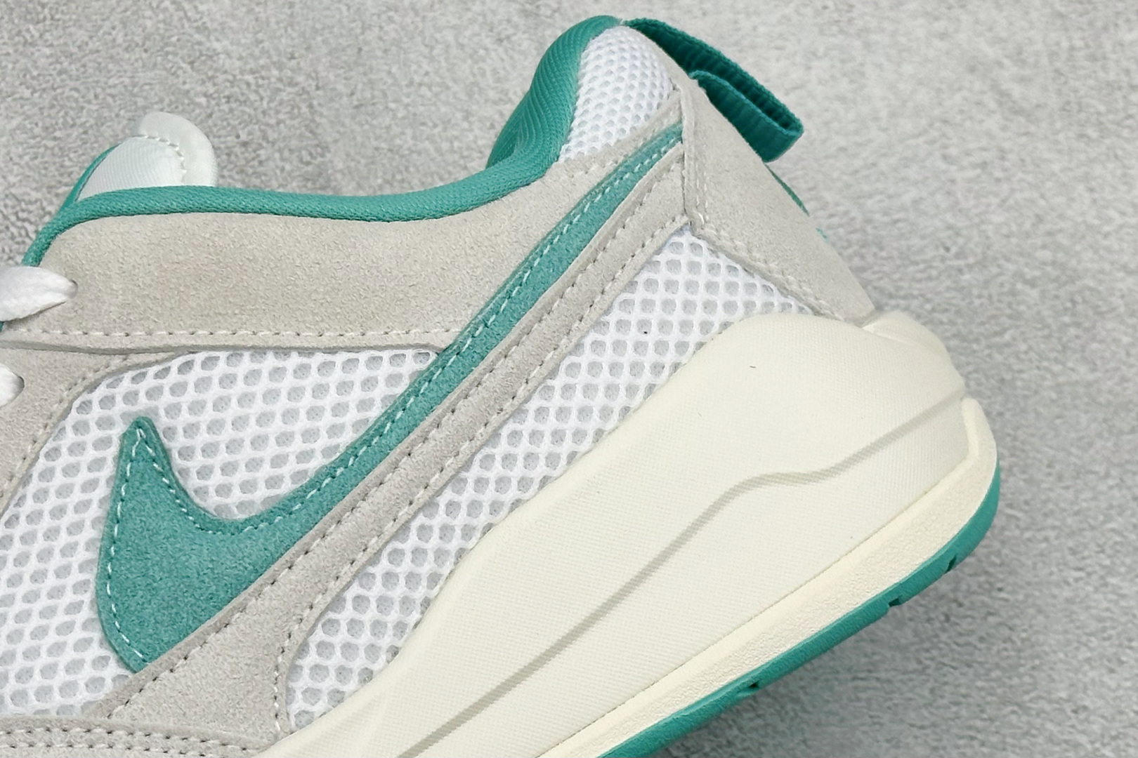 190 AD版Jordan CMFT ERA 舒适简约低帮运动板鞋 鞋面大面积的网眼透气性拉满 中底的大面积泡棉超级舒适 HJ6778-113