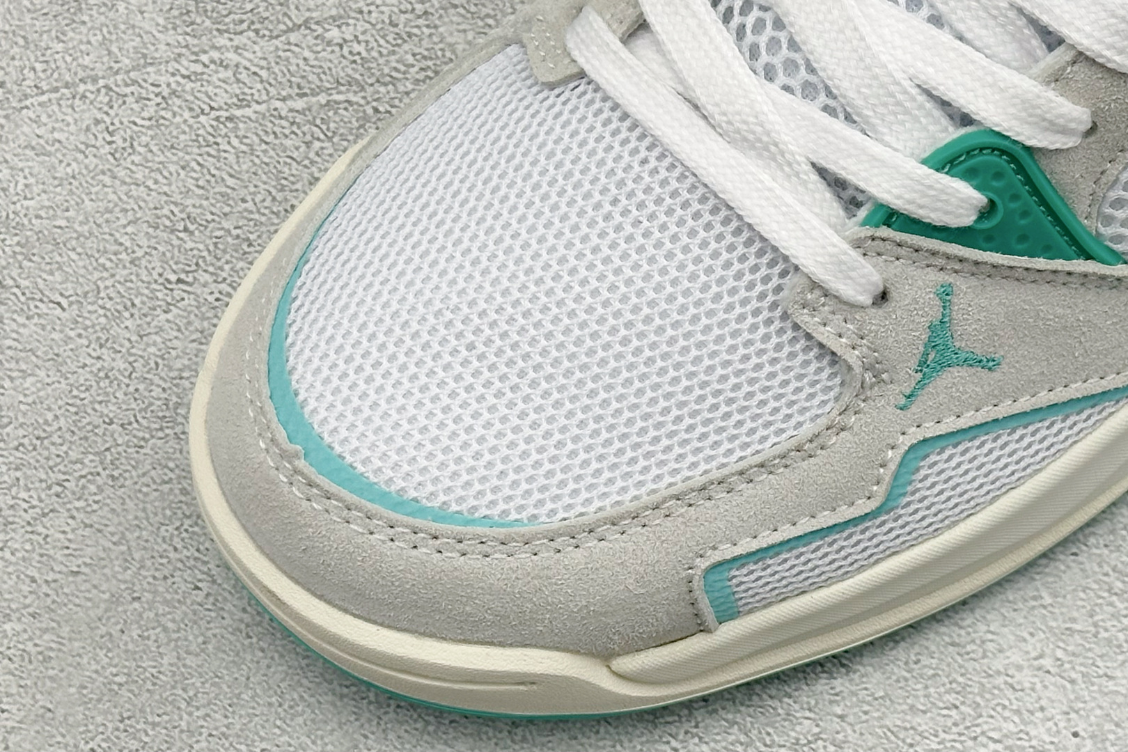 190 AD版Jordan CMFT ERA 舒适简约低帮运动板鞋 鞋面大面积的网眼透气性拉满 中底的大面积泡棉超级舒适 HJ6778-113