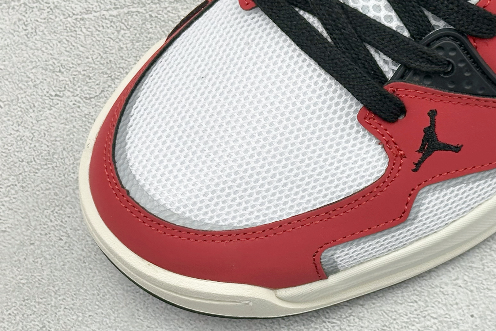 AD版Jordan CMFT ERA 舒适简约低帮运动板鞋 鞋面大面积的网眼透气性拉满 中底的大面积泡棉超级舒适 HJ6777-106
