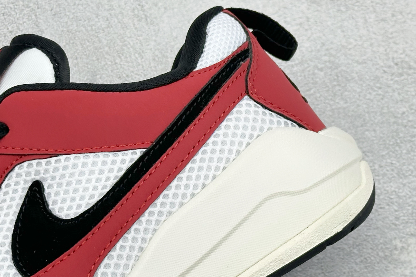 AD版Jordan CMFT ERA 舒适简约低帮运动板鞋 鞋面大面积的网眼透气性拉满 中底的大面积泡棉超级舒适 HJ6777-106