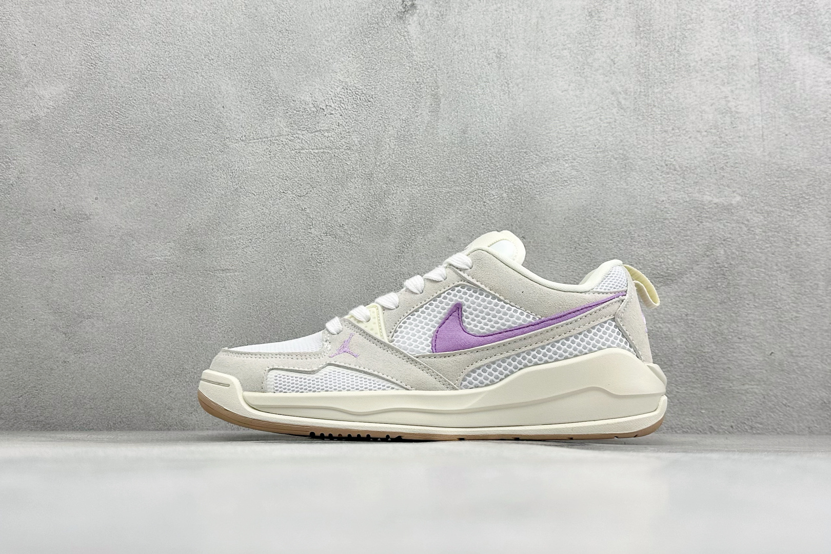 AD版Jordan CMFT ERA 舒适简约低帮运动板鞋 HQ0506-105 AD版Jordan CMFT ERA 舒适简约低帮运动板鞋 HQ0506-105