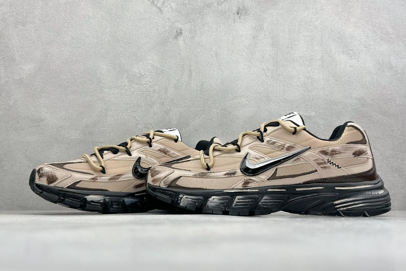 NIKE INITIATOR创始者系列复古休闲运动舒适跑鞋 394055-100