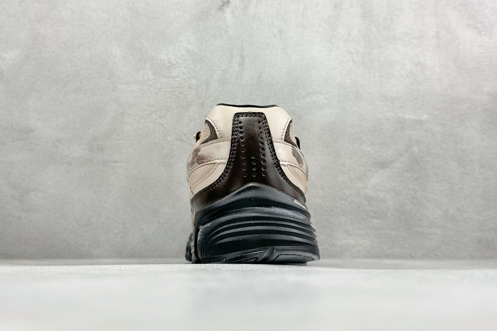 NIKE INITIATOR创始者系列复古休闲运动舒适跑鞋 394055-100