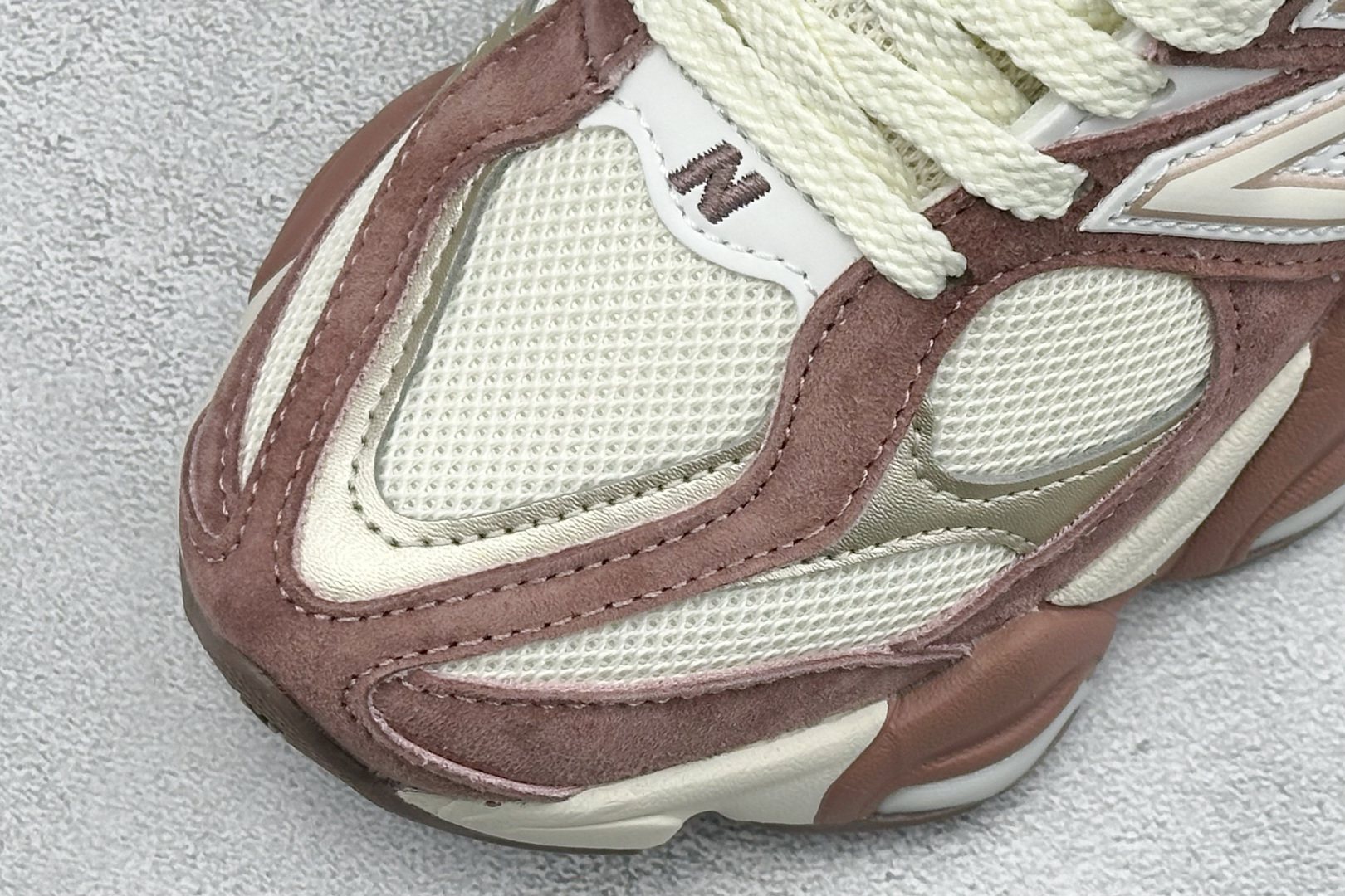 210 New Balance 9060系列 新百伦 复古休闲运动慢跑鞋 U9060ERP-Chinese UA Cheap High Quatity Brand Clothes Bags handbags Sneakers wholesale wholesaler seller from China Factory suppliers Fashion Clothing Shoes best Quality Beautiful Price 210 New Balance 9060系列 新百伦 复古休闲运动慢跑鞋 U9060ERP