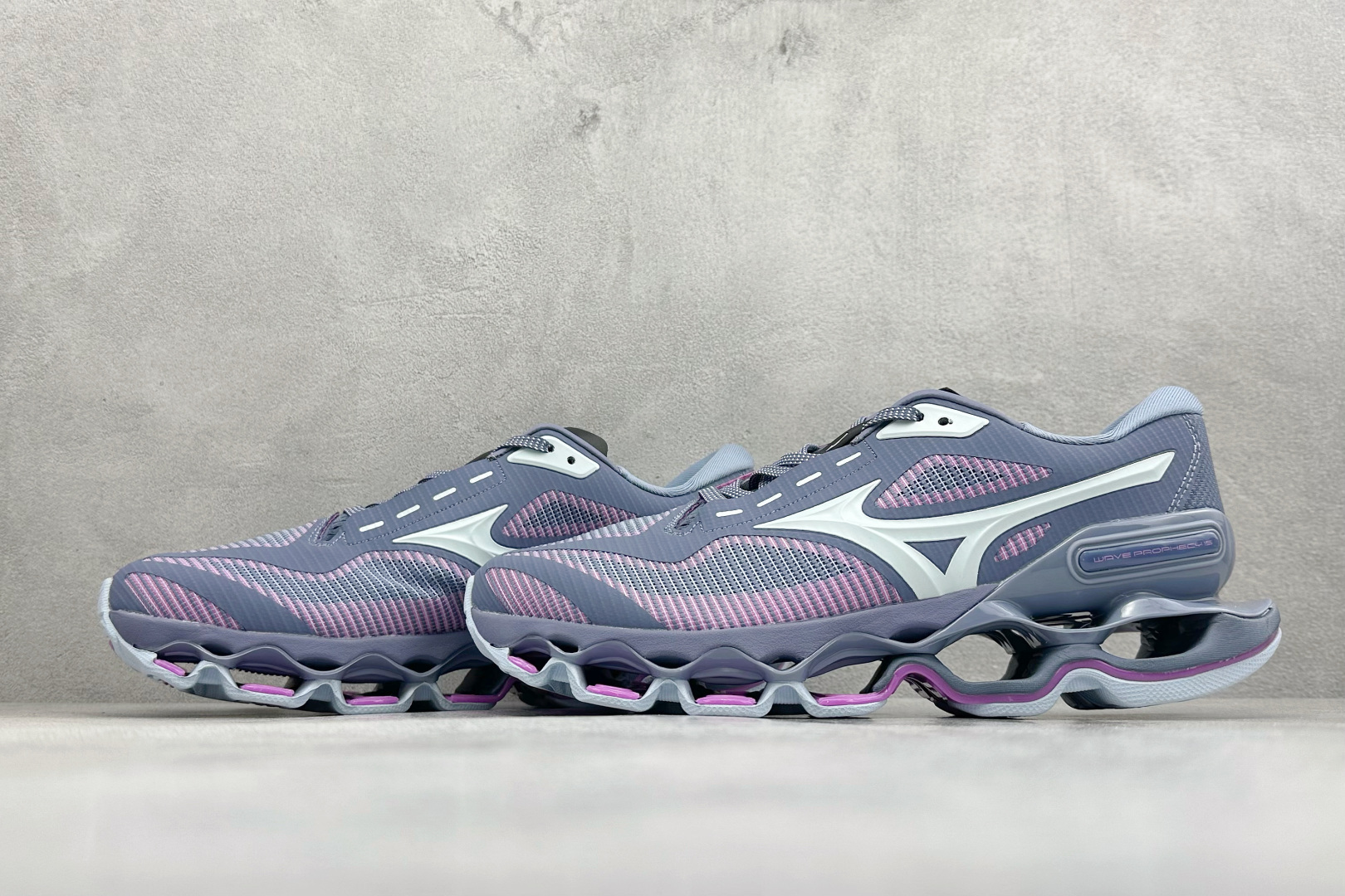 250 Mizuno美津浓15 缓震支撑轻量响应透气舒适防滑耐磨跑步鞋 J1GC26-Chinese UA Cheap High Quatity Brand Clothes Bags handbags Sneakers wholesale wholesaler seller from China Factory suppliers Fashion Clothing Shoes best Quality Beautiful Price 250 Mizuno美津浓15 缓震支撑轻量响应透气舒适防滑耐磨跑步鞋 J1GC26