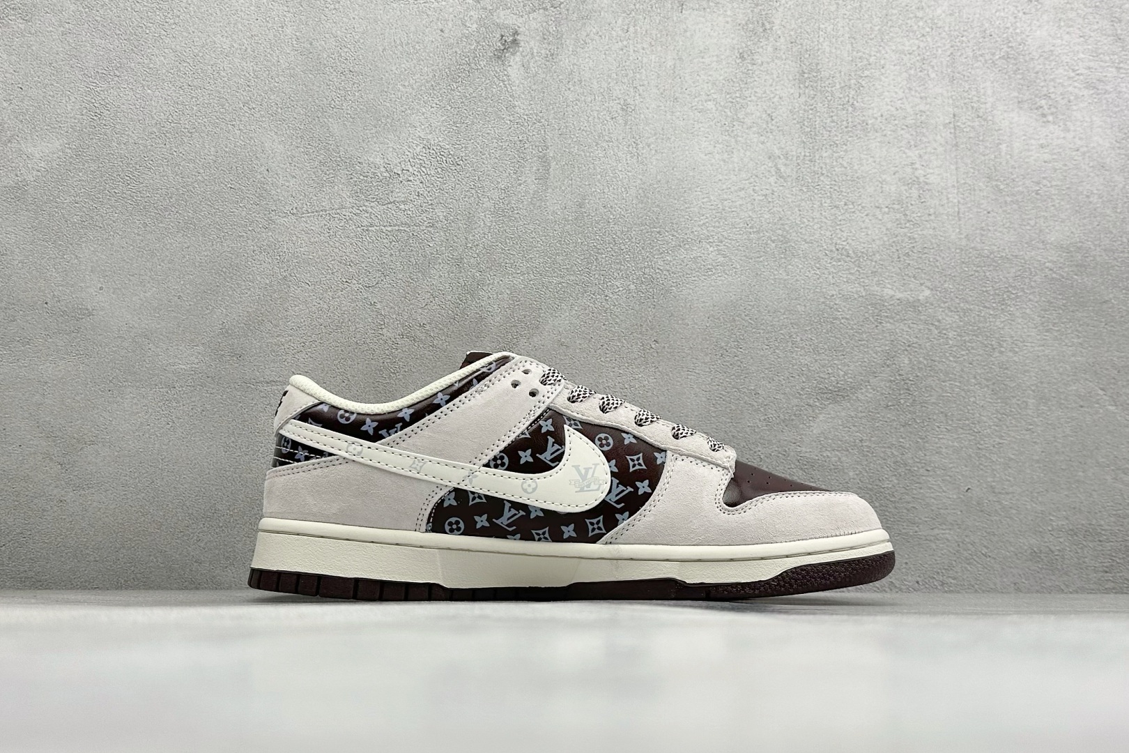 Nike Dunk Low Retro LV联名 周年高端定制 低帮休闲板鞋 DN3168-031