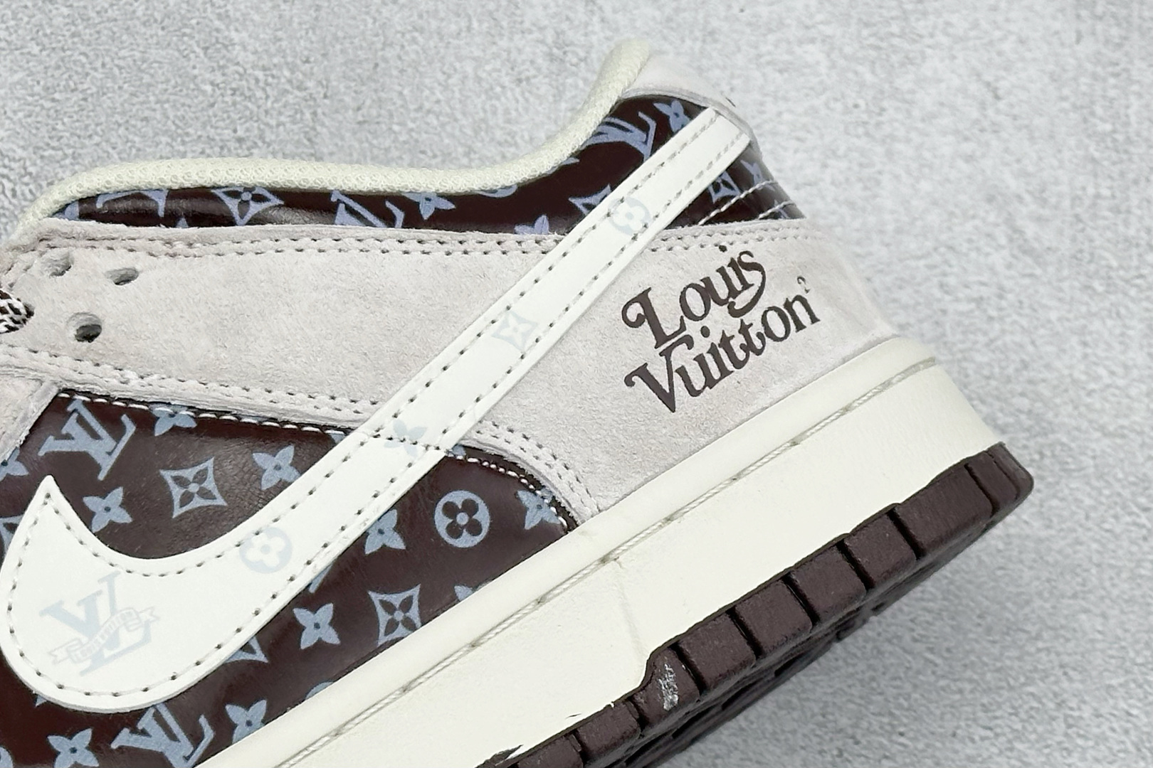 Nike Dunk Low Retro LV联名 周年高端定制 低帮休闲板鞋 DN3168-031