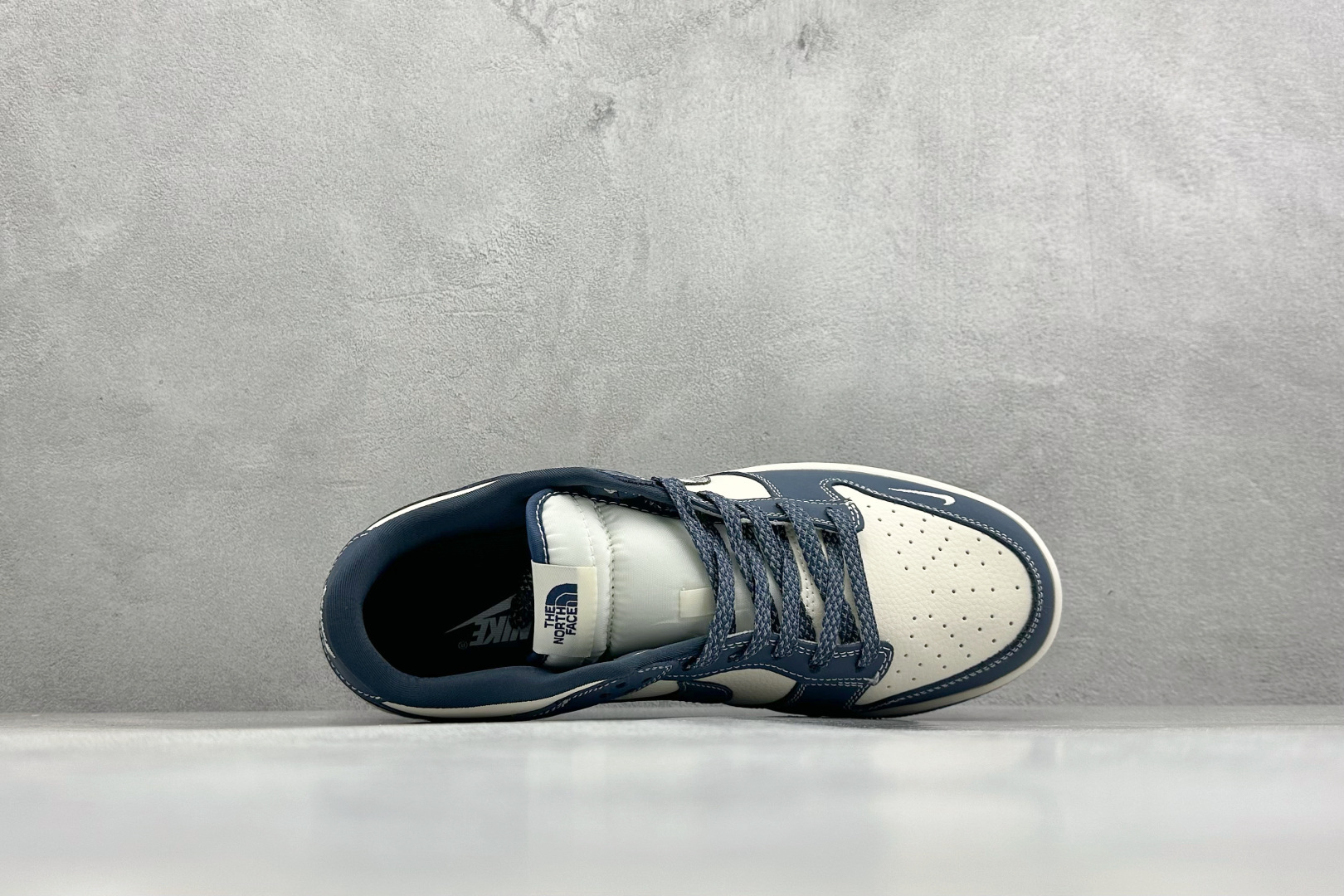 Nike SB Dunk Low“ 北面联名——水墨蓝” 周年高端定制 低帮休闲板鞋 DG2025-003-Top High Quatity Cheap Sneakers Fashion Clothing Clothes Bags handbags Shoes of all Brand wholesale With The best Quality And Beautiful Price from China Factory Chinese suppliers wholesaler seller Nike SB Dunk Low“ 北面联名——水墨蓝” 周年高端定制 低帮休闲板鞋 DG2025-003
