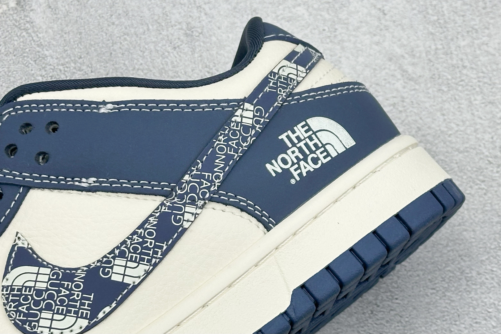 Nike SB Dunk Low“ 北面联名——水墨蓝” 周年高端定制 低帮休闲板鞋 DG2025-003-Top High Quatity Cheap Sneakers Fashion Clothing Clothes Bags handbags Shoes of all Brand wholesale With The best Quality And Beautiful Price from China Factory Chinese suppliers wholesaler seller Nike SB Dunk Low“ 北面联名——水墨蓝” 周年高端定制 低帮休闲板鞋 DG2025-003