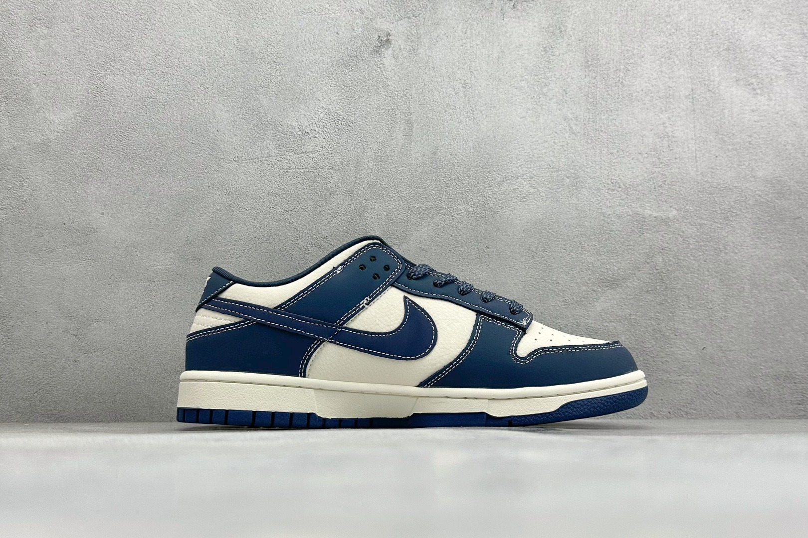 Nike SB Dunk Low“ 北面联名——水墨蓝” 周年高端定制 低帮休闲板鞋 DG2025-003-Top High Quatity Cheap Sneakers Fashion Clothing Clothes Bags handbags Shoes of all Brand wholesale With The best Quality And Beautiful Price from China Factory Chinese suppliers wholesaler seller Nike SB Dunk Low“ 北面联名——水墨蓝” 周年高端定制 低帮休闲板鞋 DG2025-003
