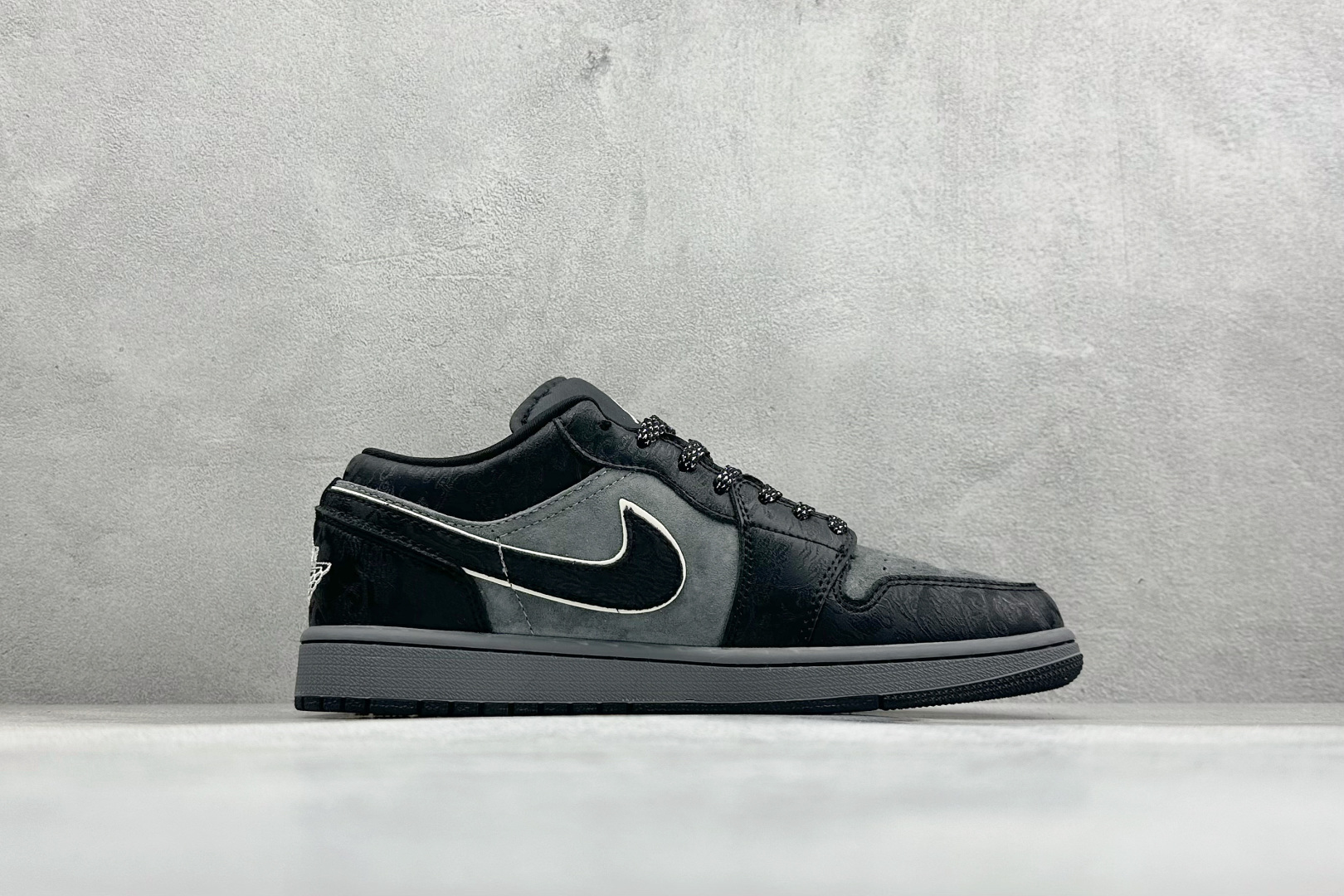 Travis Scott x AJ1 x Stüssy三方联名黑灰低帮 LD8888-015-Top High Quatity Cheap Sneakers Fashion Clothing Clothes Bags handbags Shoes of all Brand wholesale With The best Quality And Beautiful Price from China Factory Chinese suppliers wholesaler seller Travis Scott x AJ1 x Stüssy三方联名黑灰低帮 LD8888-015