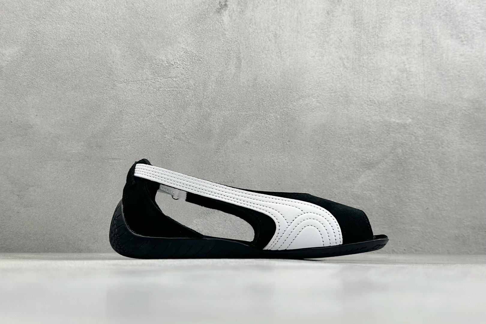 FX版PUMA Speedcat 芭蕾薄底 柔软舒适 平底复古运动休闲鞋 404839-01-Top High Quatity Cheap Sneakers Fashion Clothing Clothes Bags handbags Shoes of all Brand wholesale With The best Quality And Beautiful Price from China Factory Chinese suppliers wholesaler seller FX版PUMA Speedcat 芭蕾薄底 柔软舒适 平底复古运动休闲鞋 404839-01