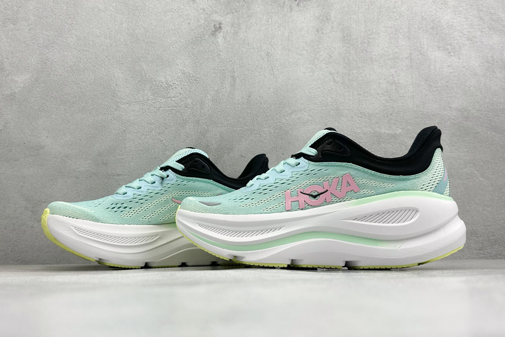 170 ST版HOKA ONE ONE Bondi 9 复古舒适防滑耐磨低帮山地户外跑步鞋 1162014/BTF