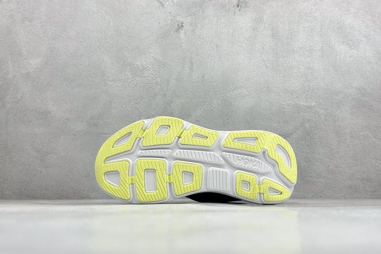 170 ST版HOKA ONE ONE Bondi 9 复古舒适防滑耐磨低帮山地户外跑步鞋 1162014/BTF
