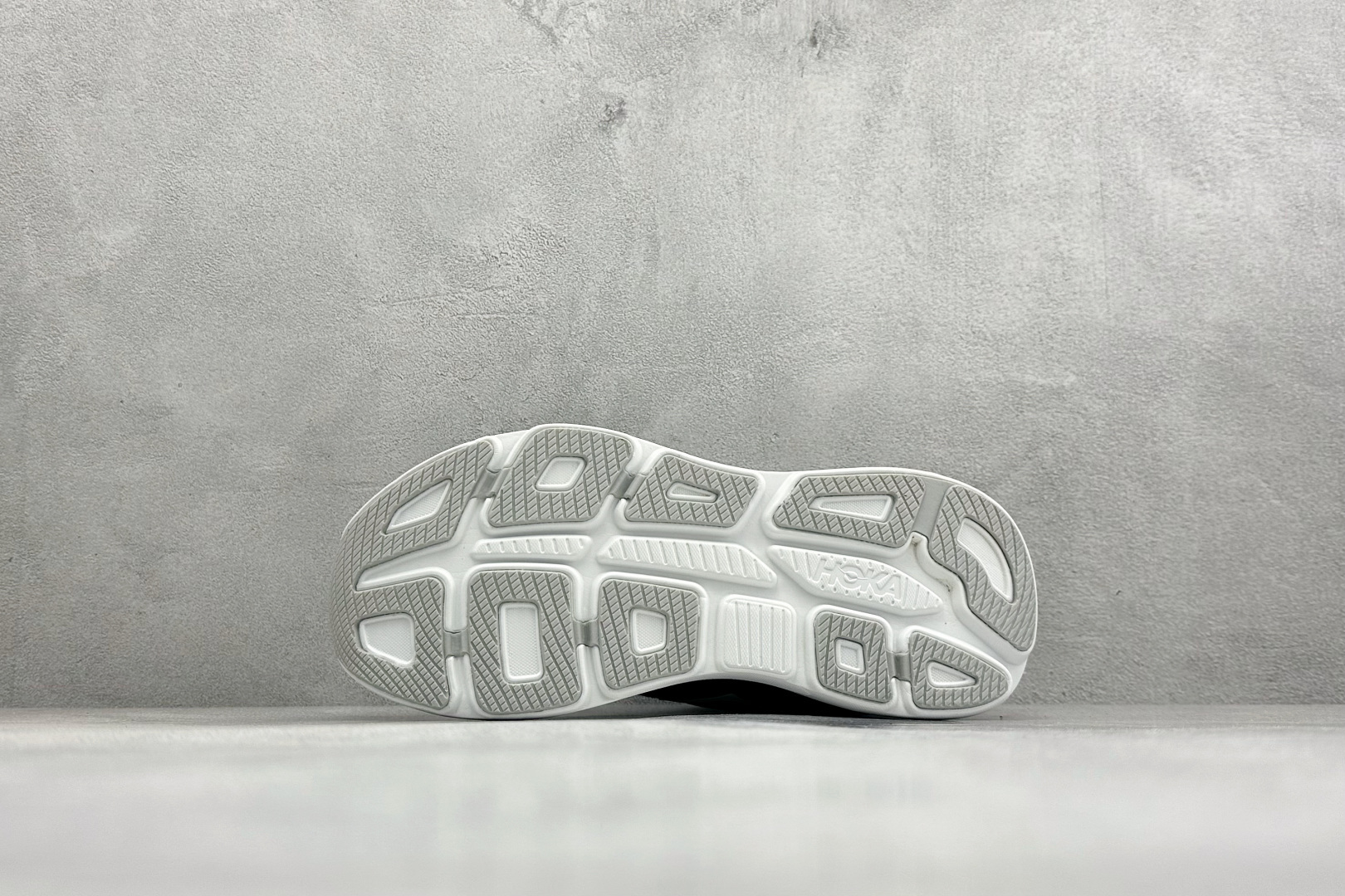 170 ST版HOKA ONE ONE Bondi 9 复古舒适防滑耐磨低帮山地户外跑步鞋 1162011/VYN-Chinese UA Cheap High Quatity Brand Clothes Bags handbags Sneakers wholesale wholesaler seller from China Factory suppliers Fashion Clothing Shoes best Quality Beautiful Price 170 ST版HOKA ONE ONE Bondi 9 复古舒适防滑耐磨低帮山地户外跑步鞋 1162011/VYN