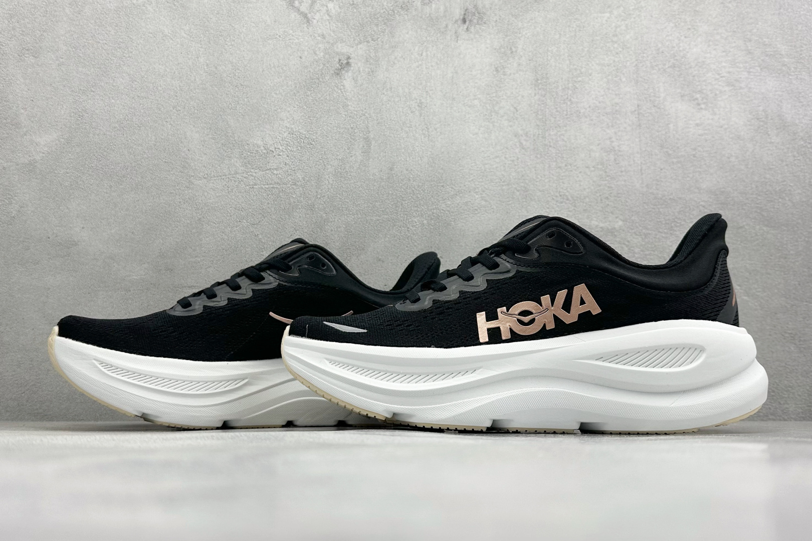 170 ST版HOKA ONE ONE Bondi 9 复古舒适防滑耐磨低帮山地户外跑步鞋 1162012/BRGL