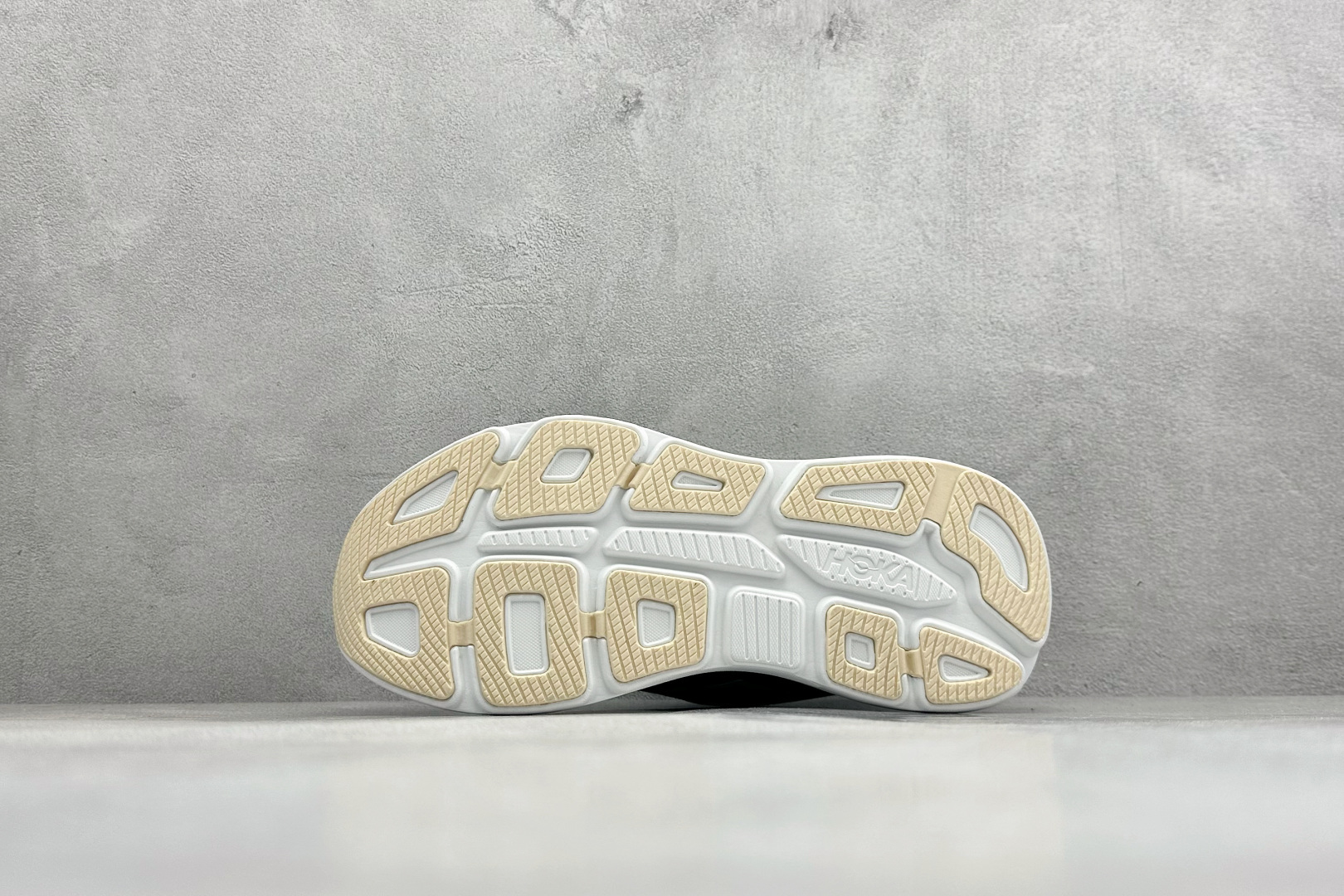 170 ST版HOKA ONE ONE Bondi 9 复古舒适防滑耐磨低帮山地户外跑步鞋 1162012/BRGL