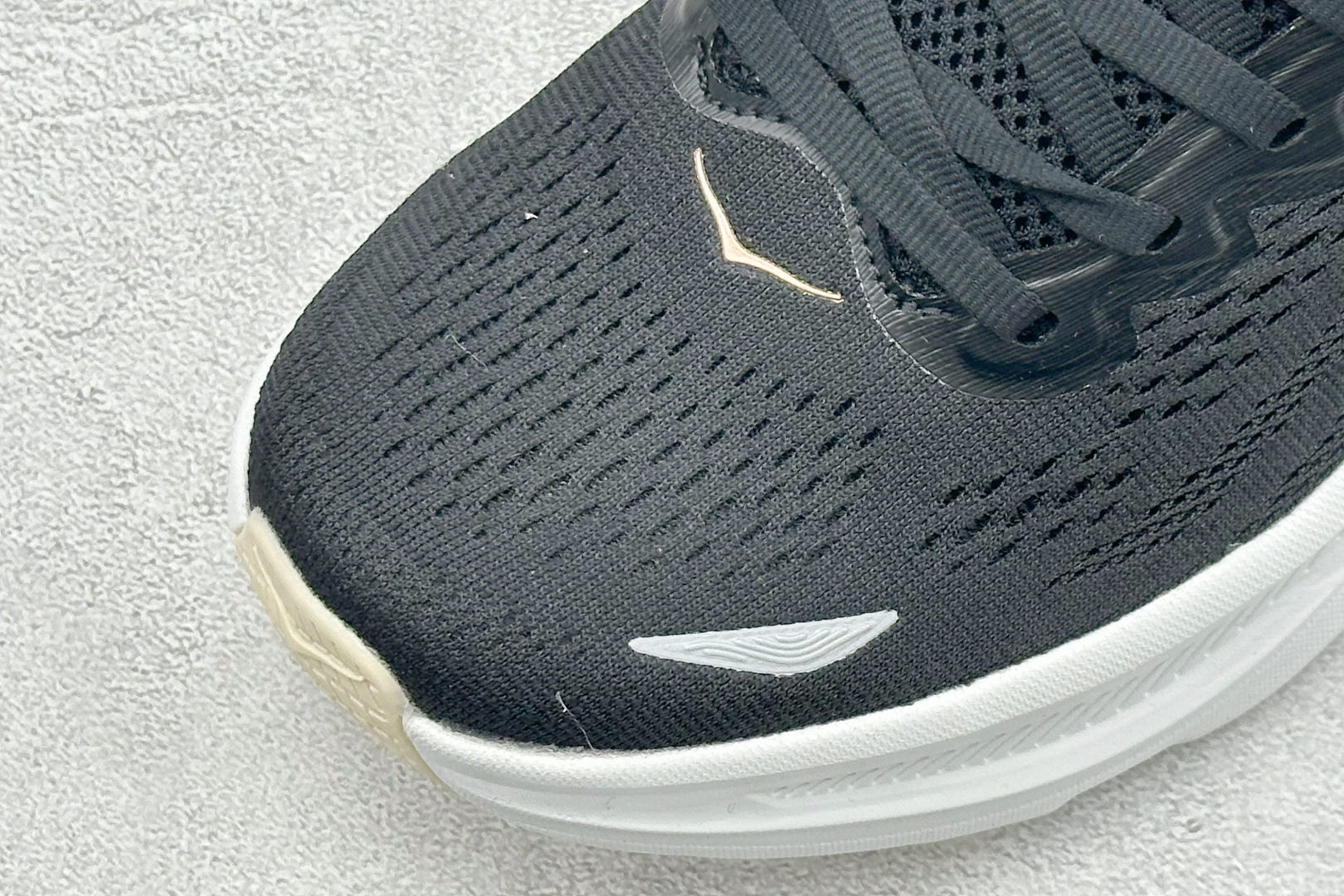 170 ST版HOKA ONE ONE Bondi 9 复古舒适防滑耐磨低帮山地户外跑步鞋 1162012/BRGL