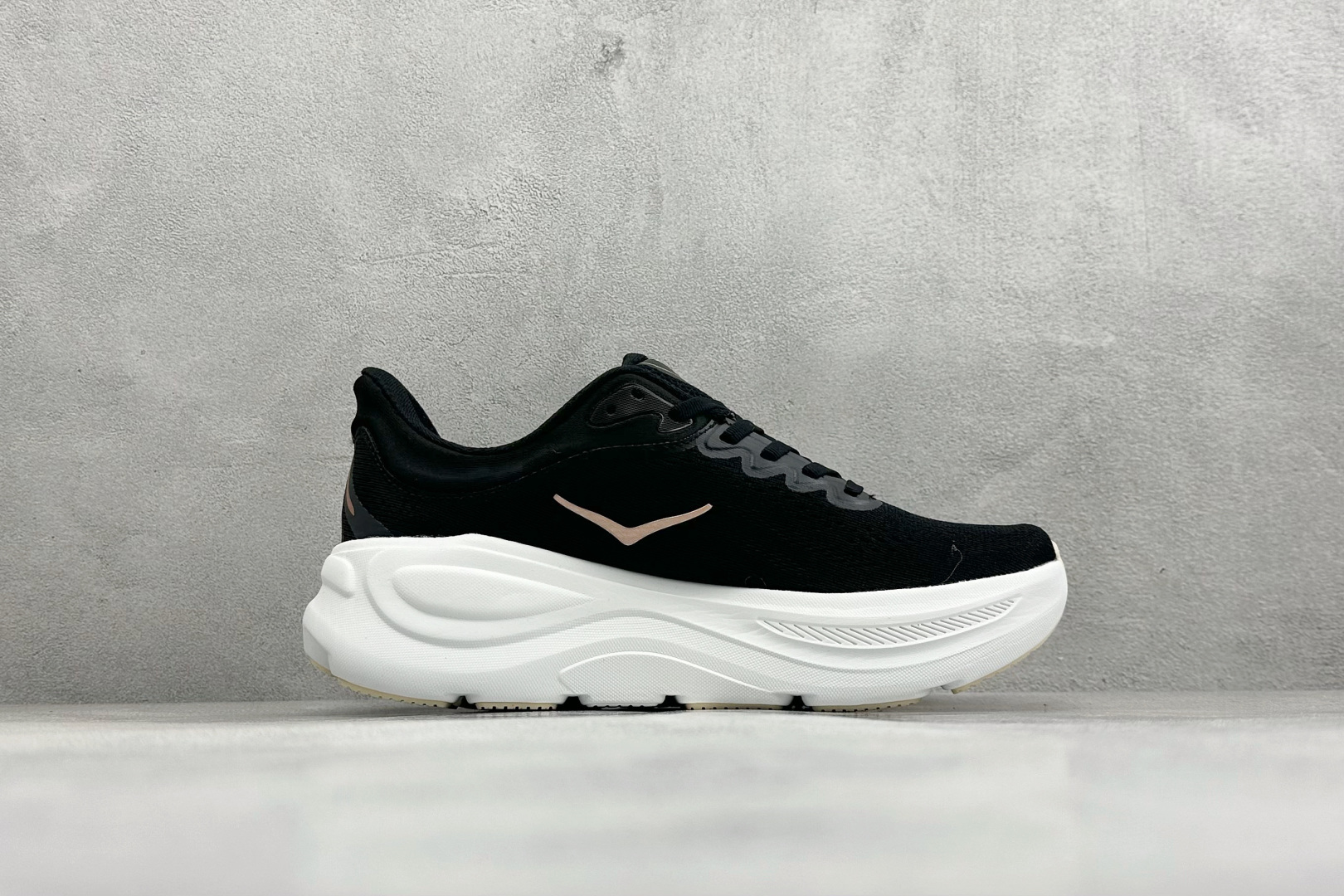 170 ST版HOKA ONE ONE Bondi 9 复古舒适防滑耐磨低帮山地户外跑步鞋 1162012/BRGL