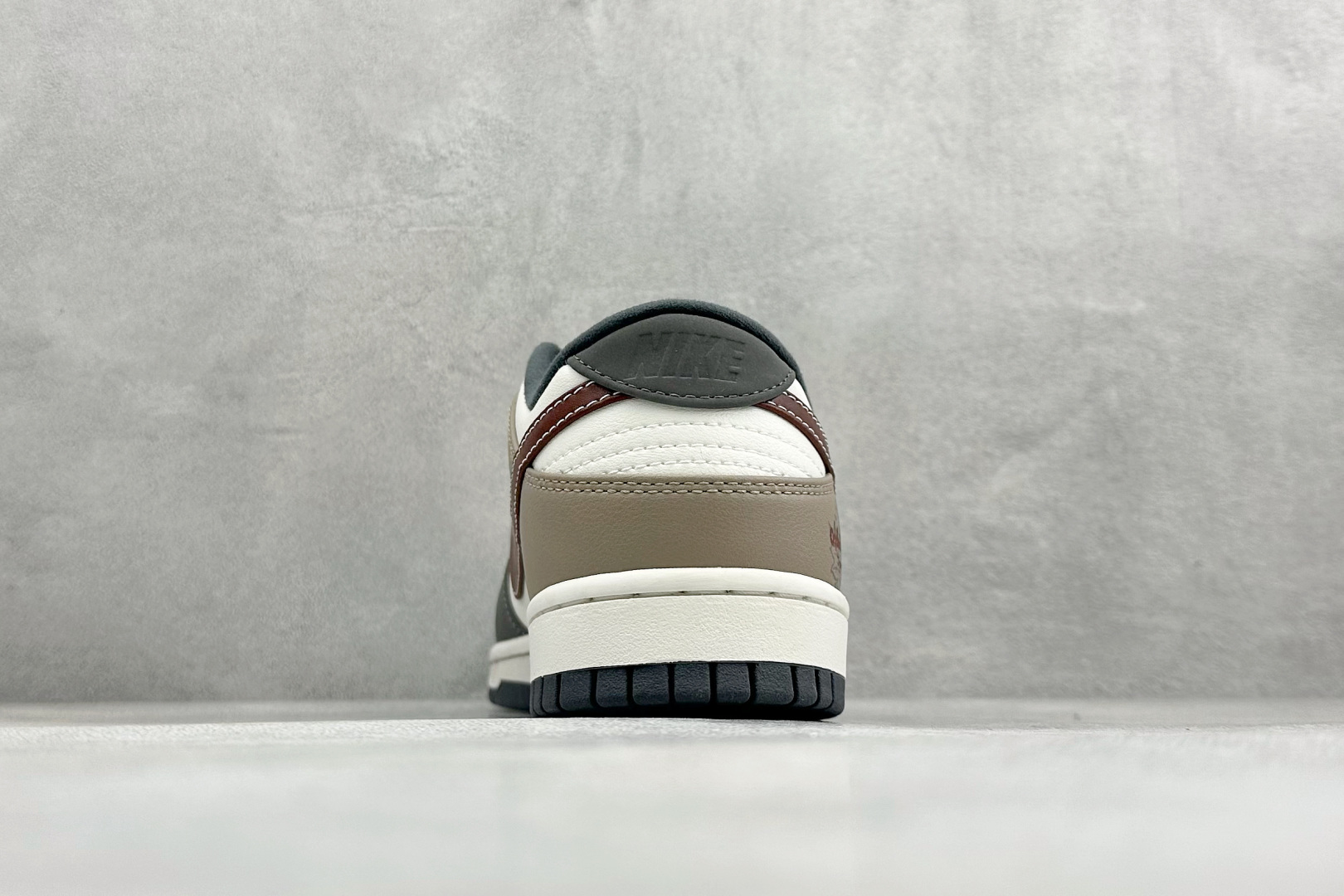 K版Nike SB Dunk Low 高端定制 低帮休闲板鞋 IM6670-202-Top High Quatity Cheap Sneakers Fashion Clothing Clothes Bags handbags Shoes of all Brand wholesale With The best Quality And Beautiful Price from China Factory Chinese suppliers wholesaler seller K版Nike SB Dunk Low 高端定制 低帮休闲板鞋 IM6670-202