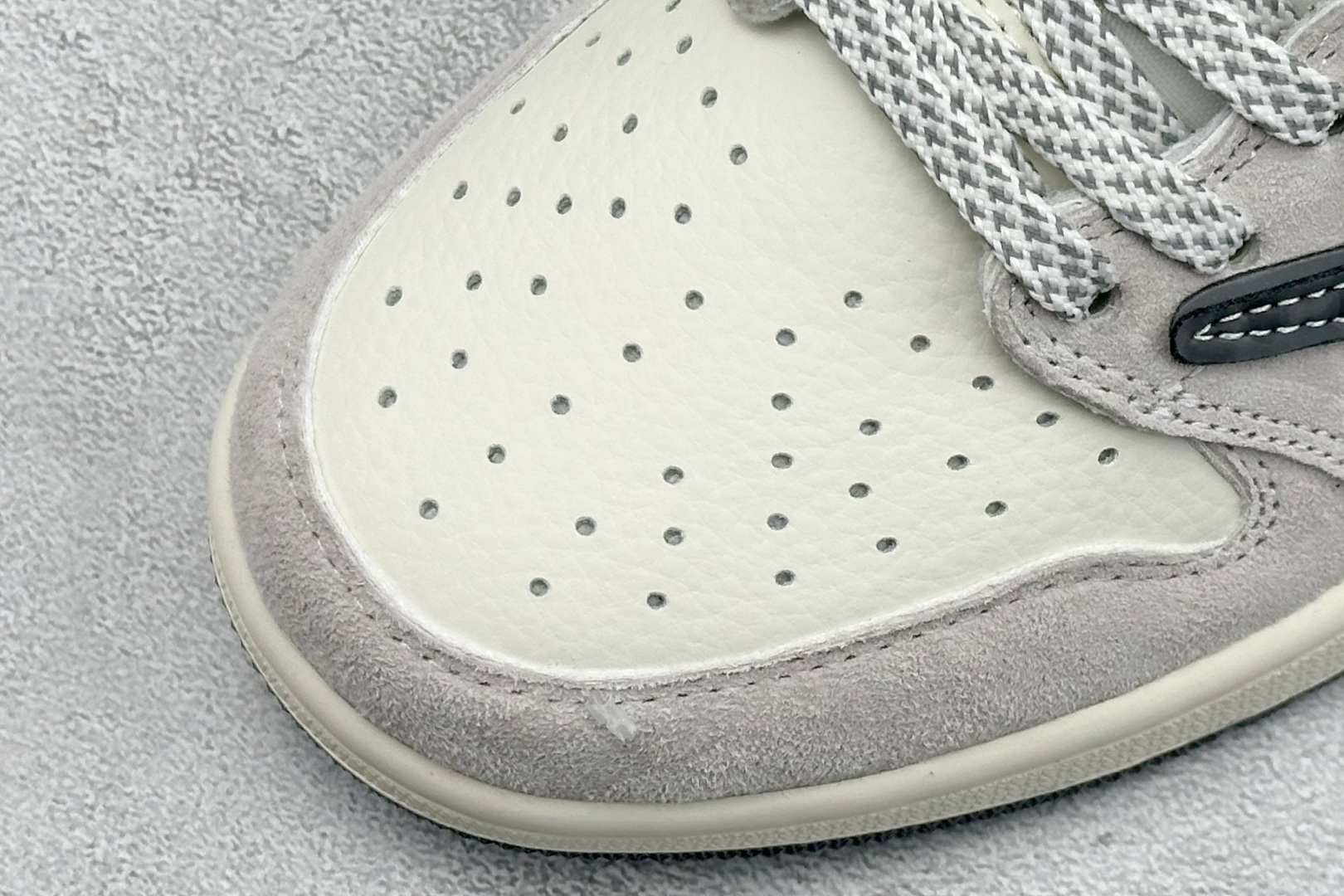 Travis Scott x LV x Air Jordan 1 Low SP AJ1 乔1 低帮文化休闲板鞋 XS2025-DF25-Top High Quatity Cheap Sneakers Fashion Clothing Clothes Bags handbags Shoes of all Brand wholesale With The best Quality And Beautiful Price from China Factory Chinese suppliers wholesaler seller Travis Scott x LV x Air Jordan 1 Low SP AJ1 乔1 低帮文化休闲板鞋 XS2025-DF25