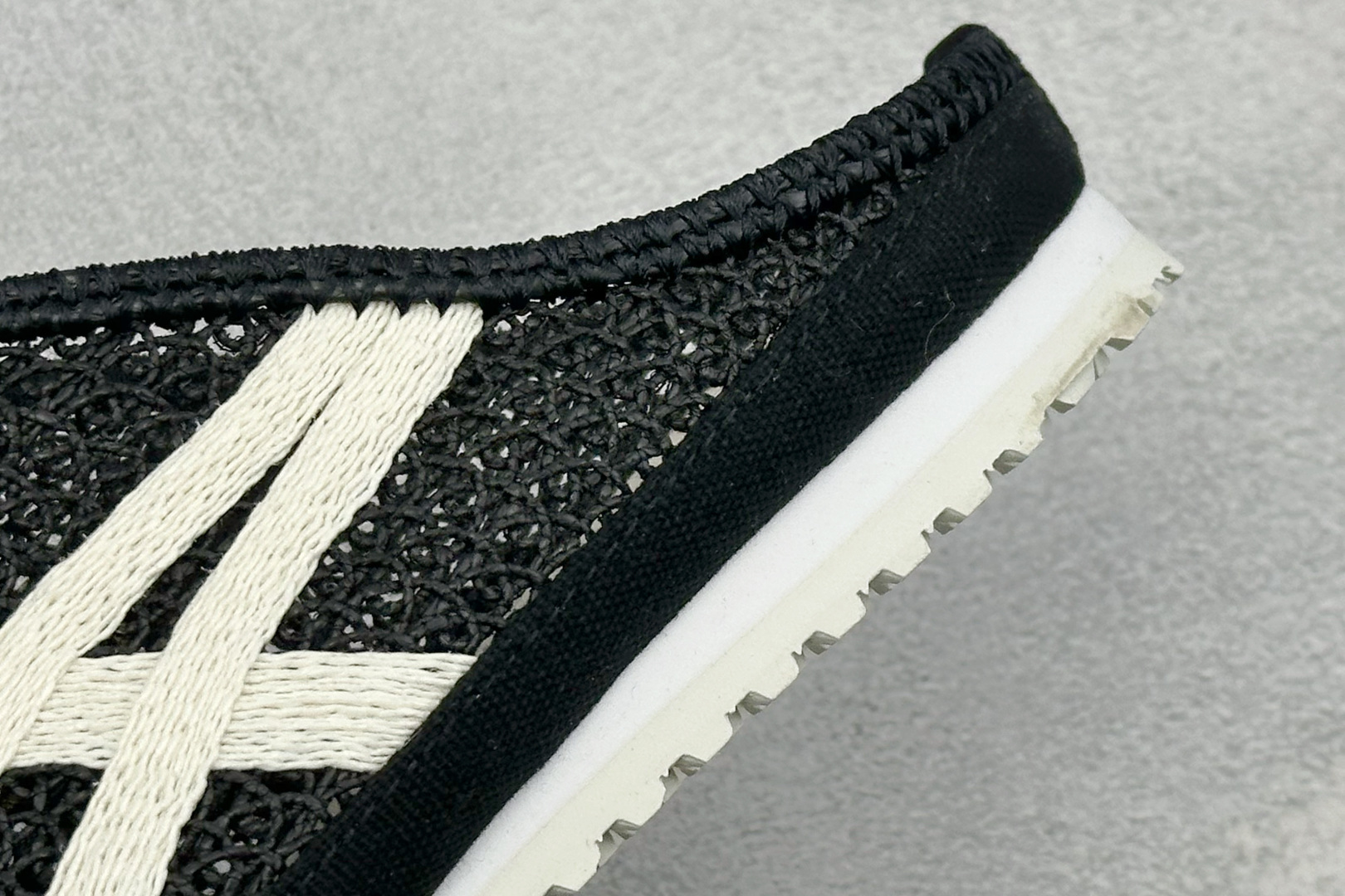OnitsukaTige /鬼塚虎 Mexico 66 Sabot 网面透气一脚蹬半拖 1183C123-001-Top High Quatity Cheap Sneakers Fashion Clothing Clothes Bags handbags Shoes of all Brand wholesale With The best Quality And Beautiful Price from China Factory Chinese suppliers wholesaler seller OnitsukaTige /鬼塚虎 Mexico 66 Sabot 网面透气一脚蹬半拖 1183C123-001