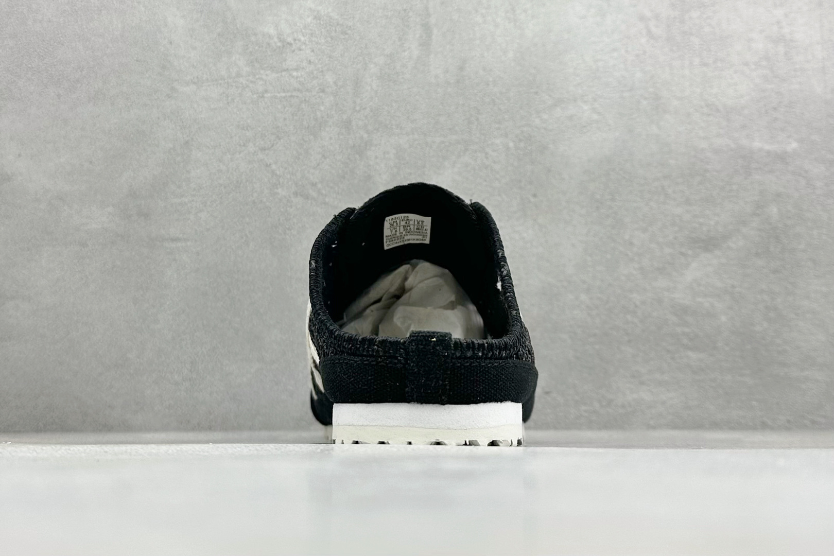 OnitsukaTige /鬼塚虎 Mexico 66 Sabot 网面透气一脚蹬半拖 1183C123-001-Top High Quatity Cheap Sneakers Fashion Clothing Clothes Bags handbags Shoes of all Brand wholesale With The best Quality And Beautiful Price from China Factory Chinese suppliers wholesaler seller OnitsukaTige /鬼塚虎 Mexico 66 Sabot 网面透气一脚蹬半拖 1183C123-001