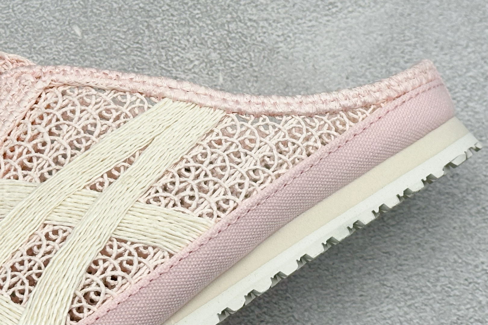 OnitsukaTige /鬼塚虎 Mexico 66 Sabot 网面透气一脚蹬半拖 1183C123-700-Top High Quatity Cheap Sneakers Fashion Clothing Clothes Bags handbags Shoes of all Brand wholesale With The best Quality And Beautiful Price from China Factory Chinese suppliers wholesaler seller OnitsukaTige /鬼塚虎 Mexico 66 Sabot 网面透气一脚蹬半拖 1183C123-700