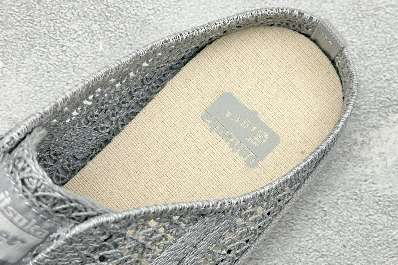 OnitsukaTige /鬼塚虎 Mexico 66 Sabot 网面透气一脚蹬半拖 1183A707-020-莆田鞋,莆田鞋货源,高仿鞋,高仿鞋货源,安福档口,莆田高仿鞋,莆田鞋批发,高仿鞋批发,莆田高仿运动鞋,高仿运动鞋,莆田运动鞋 OnitsukaTige /鬼塚虎 Mexico 66 Sabot 网面透气一脚蹬半拖 1183A707-020