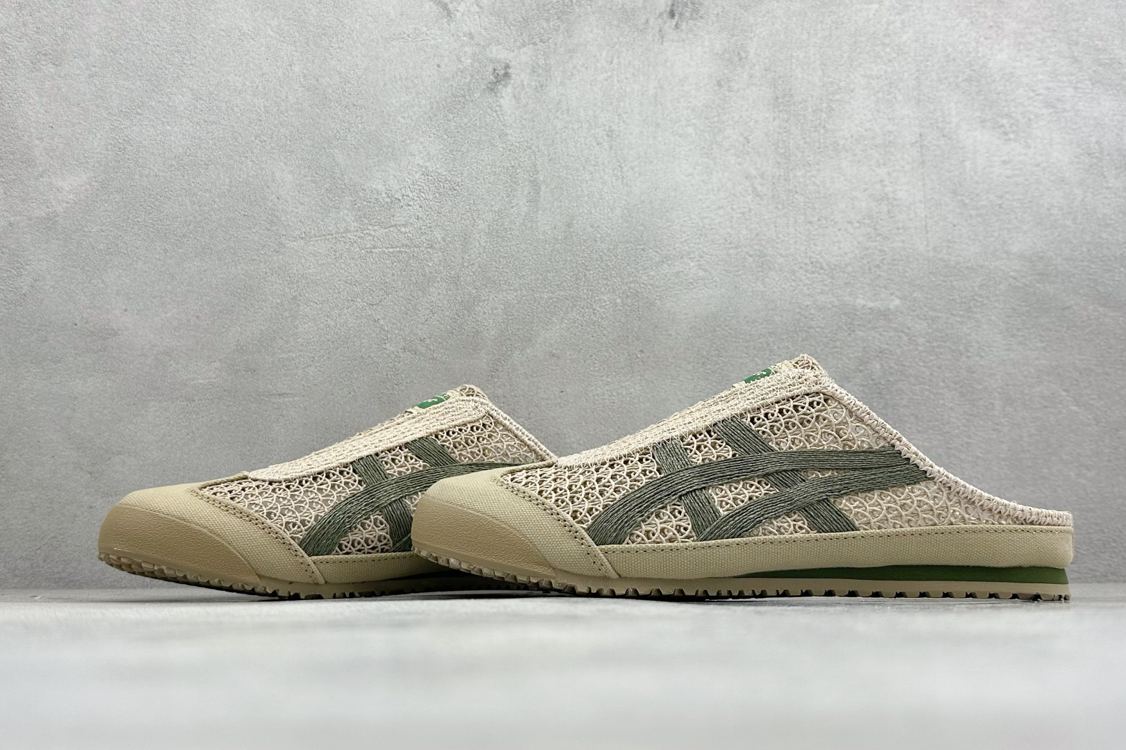 130 OnitsukaTige /鬼塚虎 Mexico 66 Sabot 网面透气一脚蹬半拖 1183C123-252