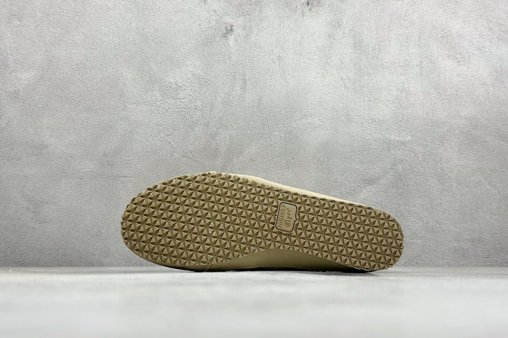 130 OnitsukaTige /鬼塚虎 Mexico 66 Sabot 网面透气一脚蹬半拖 1183C123-252