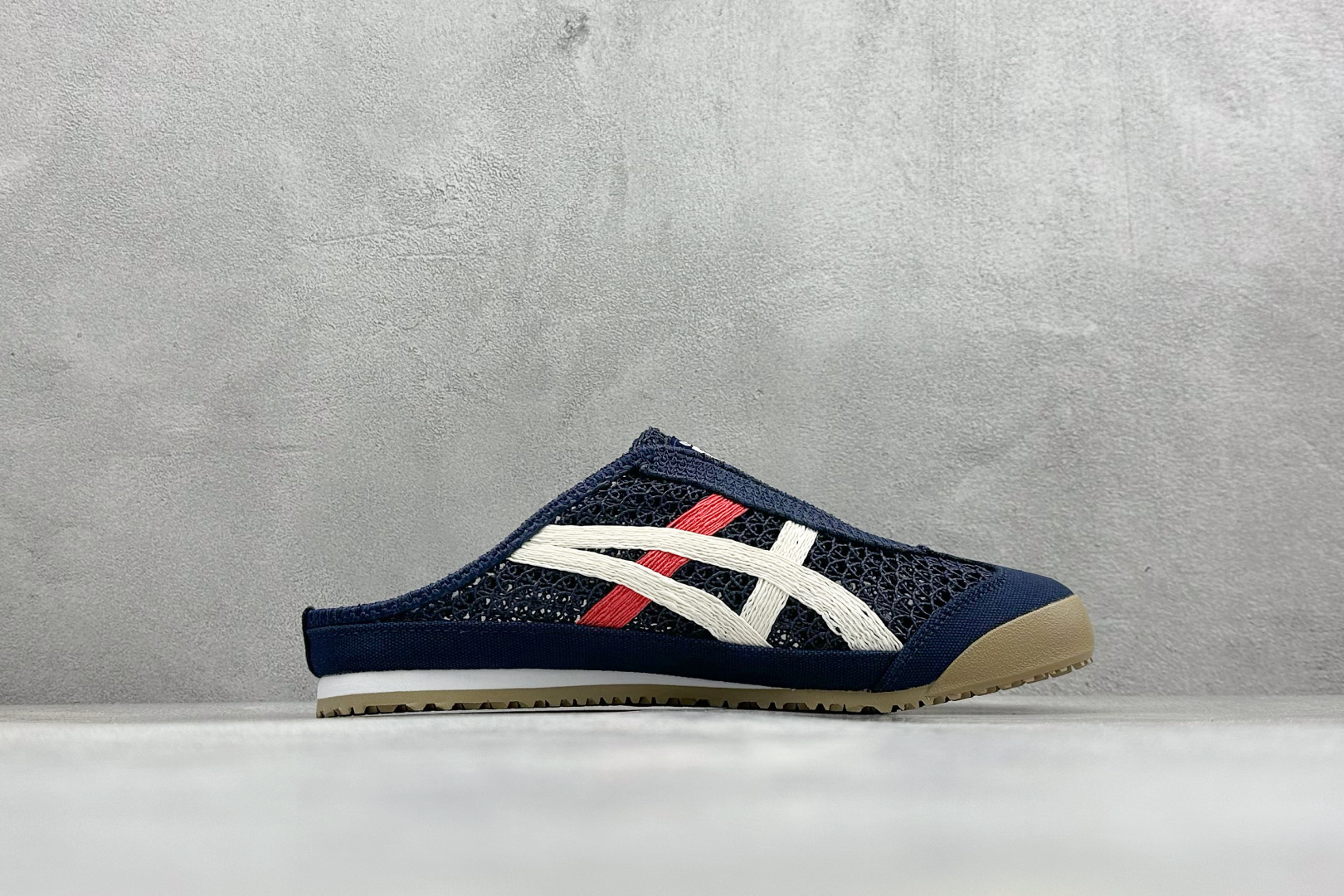 OnitsukaTige /鬼塚虎 Mexico 66 Sabot 网面透气一脚蹬半拖 1183C123-400-Top High Quatity Cheap Sneakers Fashion Clothing Clothes Bags handbags Shoes of all Brand wholesale With The best Quality And Beautiful Price from China Factory Chinese suppliers wholesaler seller OnitsukaTige /鬼塚虎 Mexico 66 Sabot 网面透气一脚蹬半拖 1183C123-400