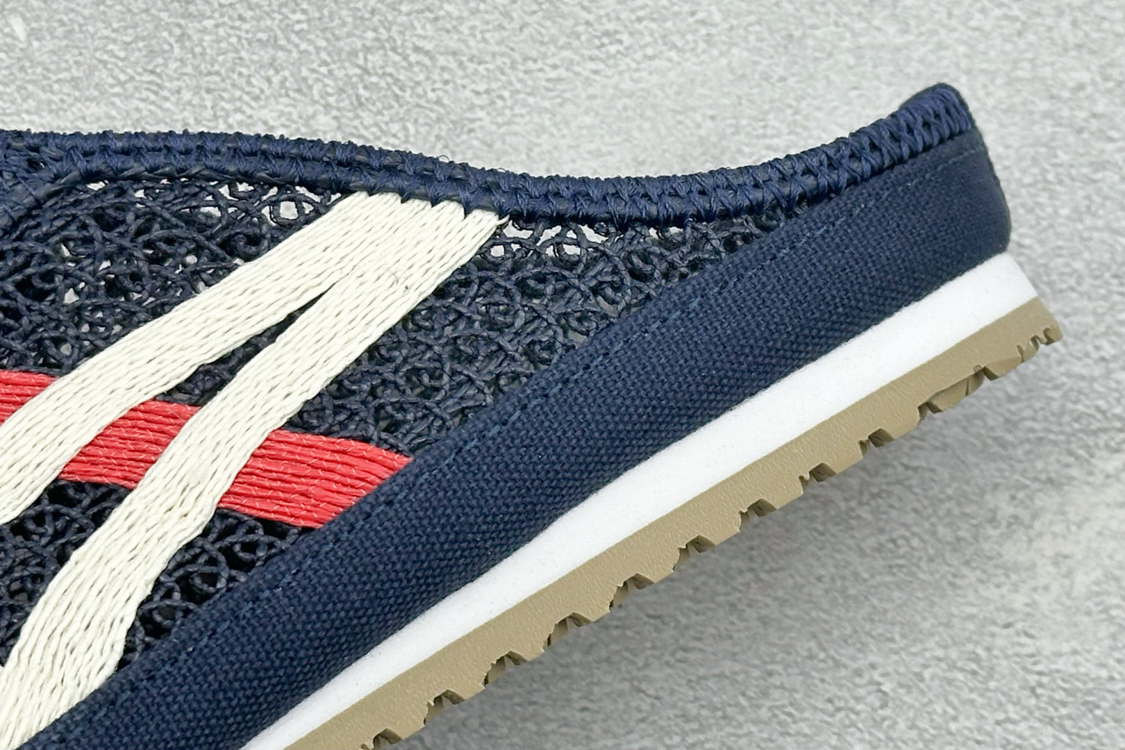 OnitsukaTige /鬼塚虎 Mexico 66 Sabot 网面透气一脚蹬半拖 1183C123-400-Top High Quatity Cheap Sneakers Fashion Clothing Clothes Bags handbags Shoes of all Brand wholesale With The best Quality And Beautiful Price from China Factory Chinese suppliers wholesaler seller OnitsukaTige /鬼塚虎 Mexico 66 Sabot 网面透气一脚蹬半拖 1183C123-400