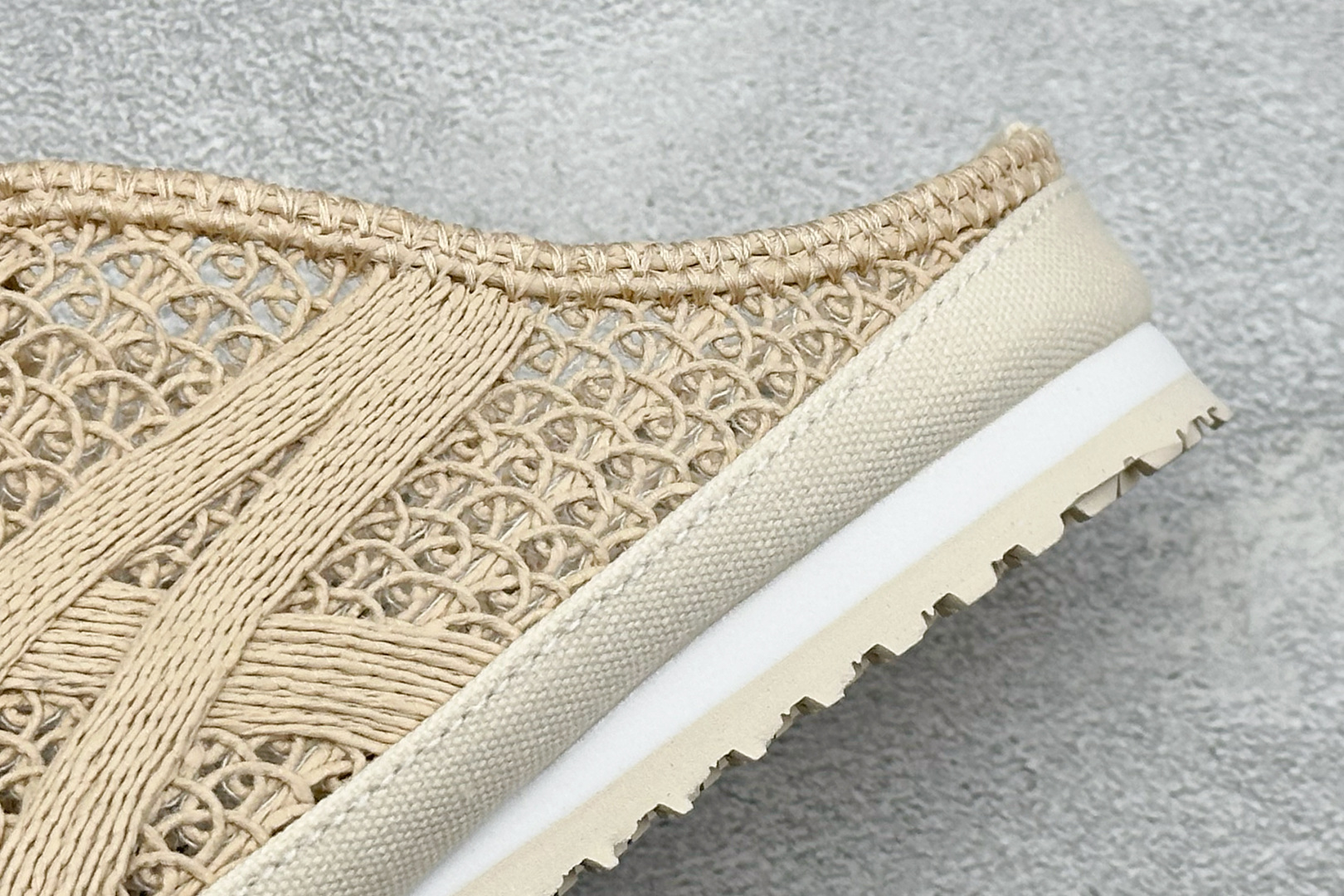 OnitsukaTige /鬼塚虎 Mexico 66 Sabot 网面透气一脚蹬半拖 1183C123-250-Top High Quatity Cheap Sneakers Fashion Clothing Clothes Bags handbags Shoes of all Brand wholesale With The best Quality And Beautiful Price from China Factory Chinese suppliers wholesaler seller OnitsukaTige /鬼塚虎 Mexico 66 Sabot 网面透气一脚蹬半拖 1183C123-250