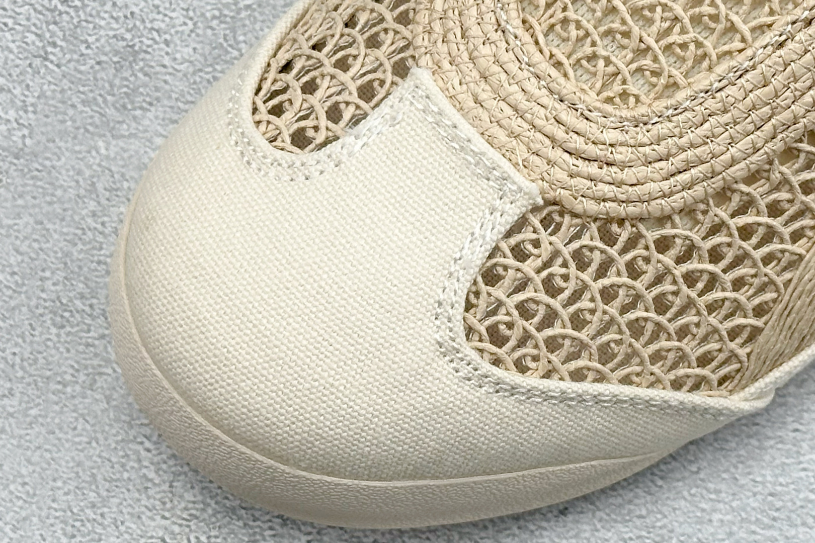 OnitsukaTige /鬼塚虎 Mexico 66 Sabot 网面透气一脚蹬半拖 1183C123-250-Top High Quatity Cheap Sneakers Fashion Clothing Clothes Bags handbags Shoes of all Brand wholesale With The best Quality And Beautiful Price from China Factory Chinese suppliers wholesaler seller OnitsukaTige /鬼塚虎 Mexico 66 Sabot 网面透气一脚蹬半拖 1183C123-250