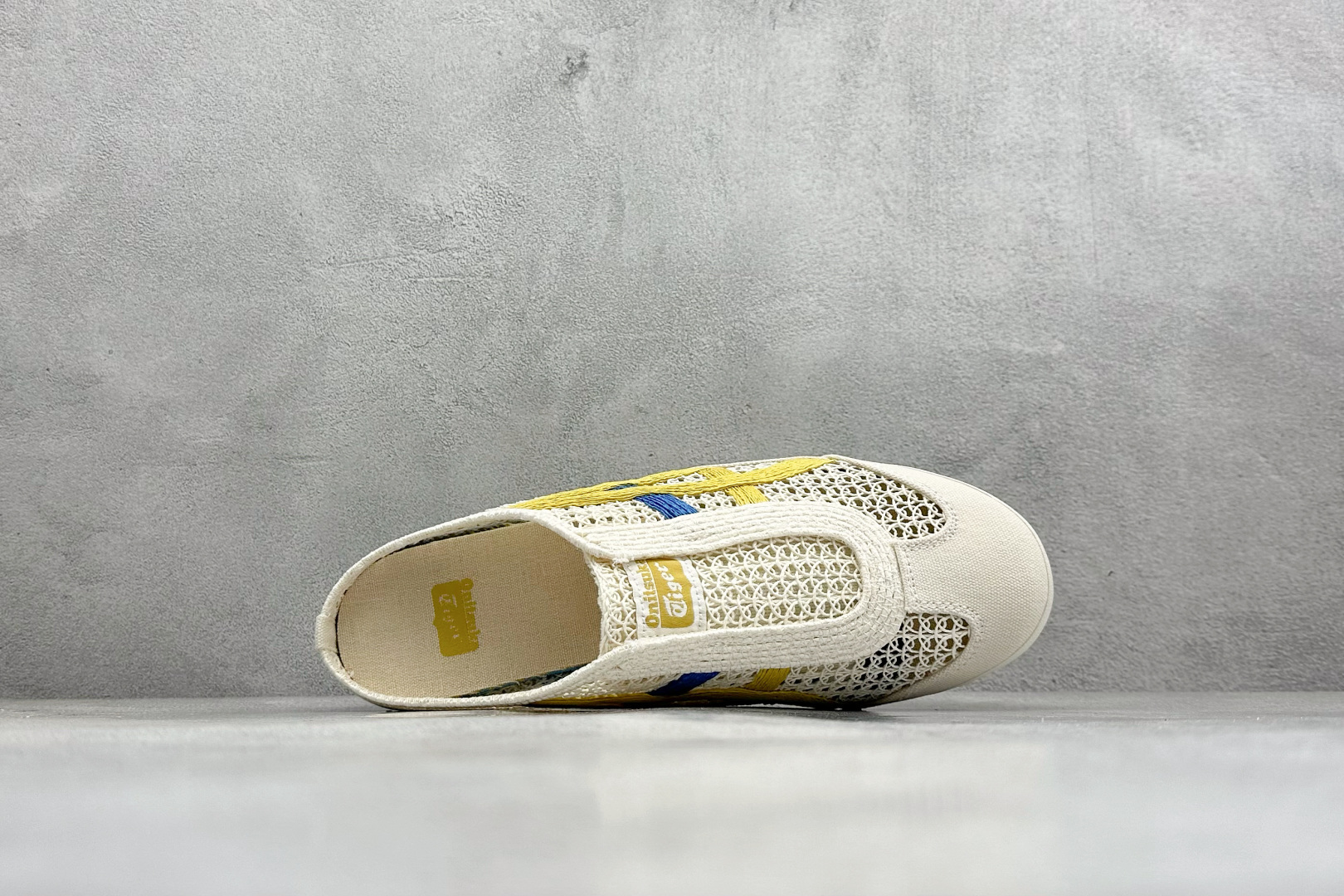 OnitsukaTige /鬼塚虎 Mexico 66 Sabot 网面透气一脚蹬半拖 1183C123-104-Top High Quatity Cheap Sneakers Fashion Clothing Clothes Bags handbags Shoes of all Brand wholesale With The best Quality And Beautiful Price from China Factory Chinese suppliers wholesaler seller OnitsukaTige /鬼塚虎 Mexico 66 Sabot 网面透气一脚蹬半拖 1183C123-104