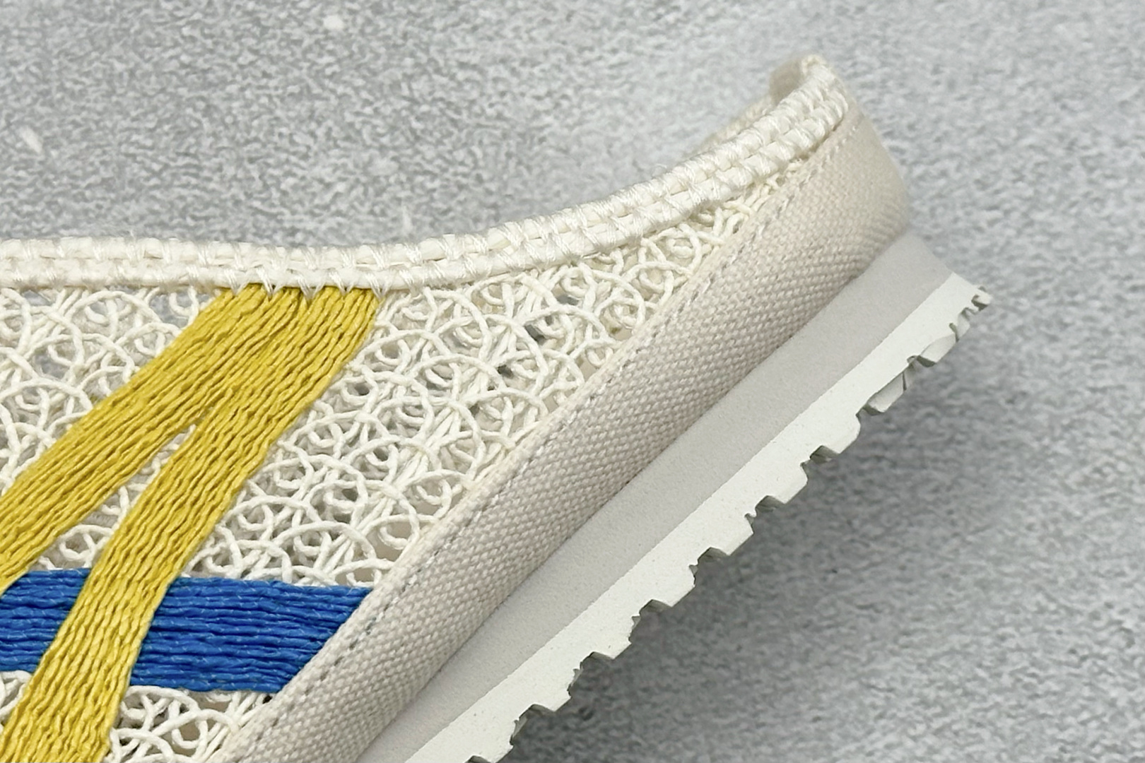 OnitsukaTige /鬼塚虎 Mexico 66 Sabot 网面透气一脚蹬半拖 1183C123-104-Top High Quatity Cheap Sneakers Fashion Clothing Clothes Bags handbags Shoes of all Brand wholesale With The best Quality And Beautiful Price from China Factory Chinese suppliers wholesaler seller OnitsukaTige /鬼塚虎 Mexico 66 Sabot 网面透气一脚蹬半拖 1183C123-104