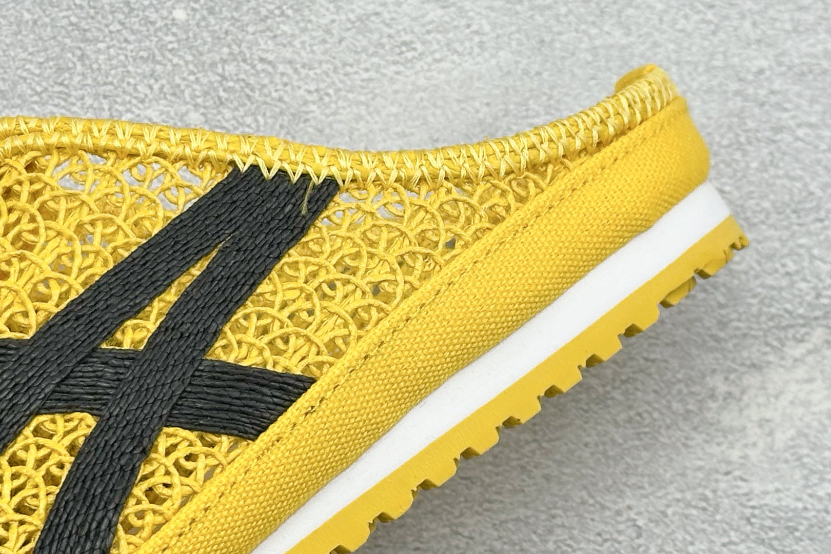 OnitsukaTige /鬼塚虎 Mexico 66 Sabot 网面透气一脚蹬半拖 1183C123-750-Top High Quatity Cheap Sneakers Fashion Clothing Clothes Bags handbags Shoes of all Brand wholesale With The best Quality And Beautiful Price from China Factory Chinese suppliers wholesaler seller OnitsukaTige /鬼塚虎 Mexico 66 Sabot 网面透气一脚蹬半拖 1183C123-750