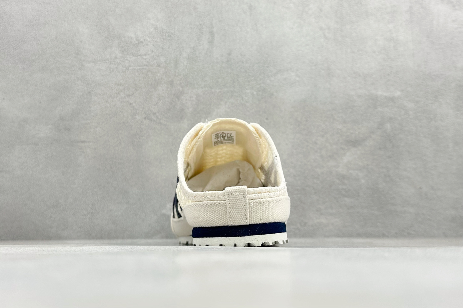 OnitsukaTige /鬼塚虎 Mexico 66 Sabot 网面透气一脚蹬半拖 1183C123-200-Top High Quatity Cheap Sneakers Fashion Clothing Clothes Bags handbags Shoes of all Brand wholesale With The best Quality And Beautiful Price from China Factory Chinese suppliers wholesaler seller OnitsukaTige /鬼塚虎 Mexico 66 Sabot 网面透气一脚蹬半拖 1183C123-200