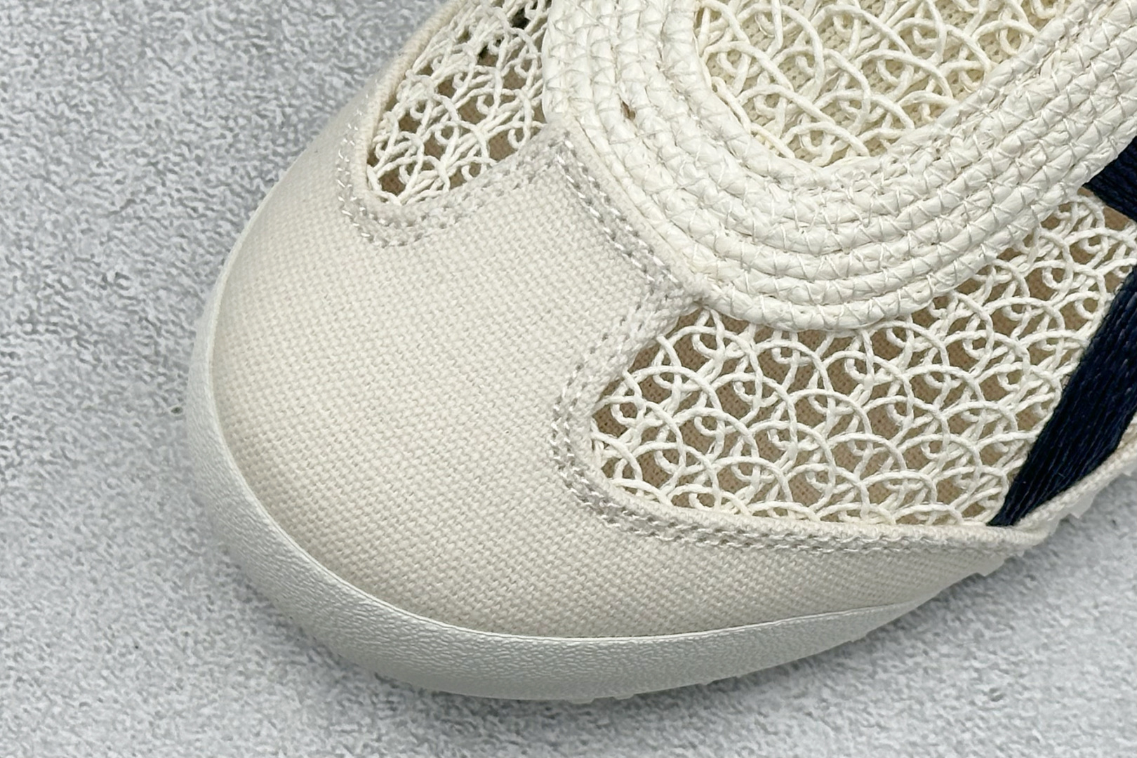 OnitsukaTige /鬼塚虎 Mexico 66 Sabot 网面透气一脚蹬半拖 1183C123-200-Top High Quatity Cheap Sneakers Fashion Clothing Clothes Bags handbags Shoes of all Brand wholesale With The best Quality And Beautiful Price from China Factory Chinese suppliers wholesaler seller OnitsukaTige /鬼塚虎 Mexico 66 Sabot 网面透气一脚蹬半拖 1183C123-200