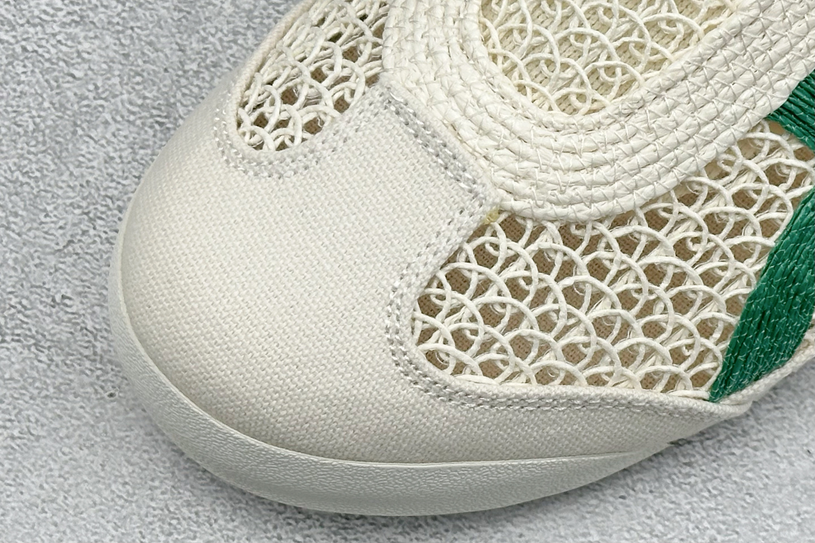 OnitsukaTige /鬼塚虎 Mexico 66 Sabot 网面透气一脚蹬半拖 1183C123-103-Top High Quatity Cheap Sneakers Fashion Clothing Clothes Bags handbags Shoes of all Brand wholesale With The best Quality And Beautiful Price from China Factory Chinese suppliers wholesaler seller OnitsukaTige /鬼塚虎 Mexico 66 Sabot 网面透气一脚蹬半拖 1183C123-103